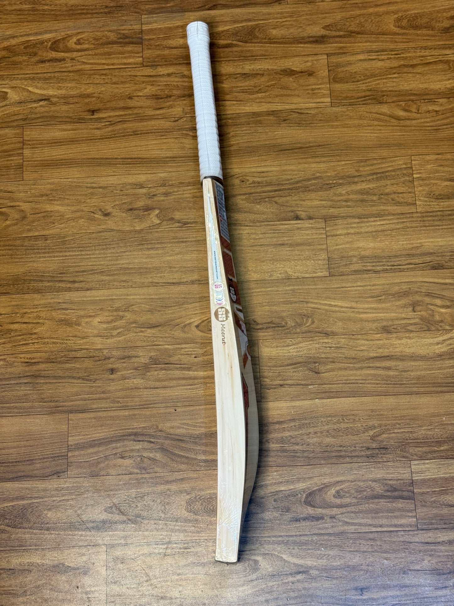 SS SKY BLASTER ENGLISH WILLOW CRICKET BAT-SH