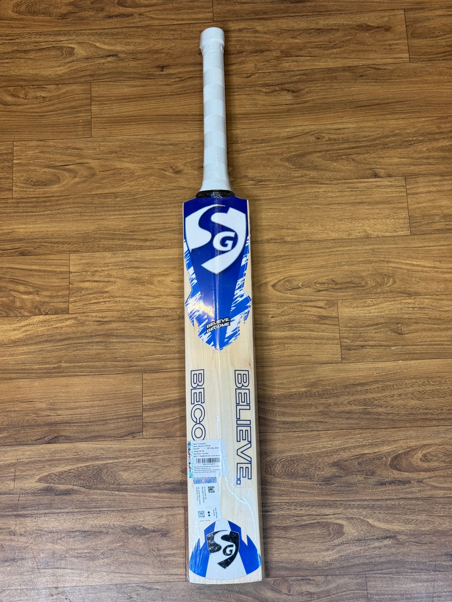 SG RELIANT XTREME ENGLISH WILLOW CRICKET BAT - SH