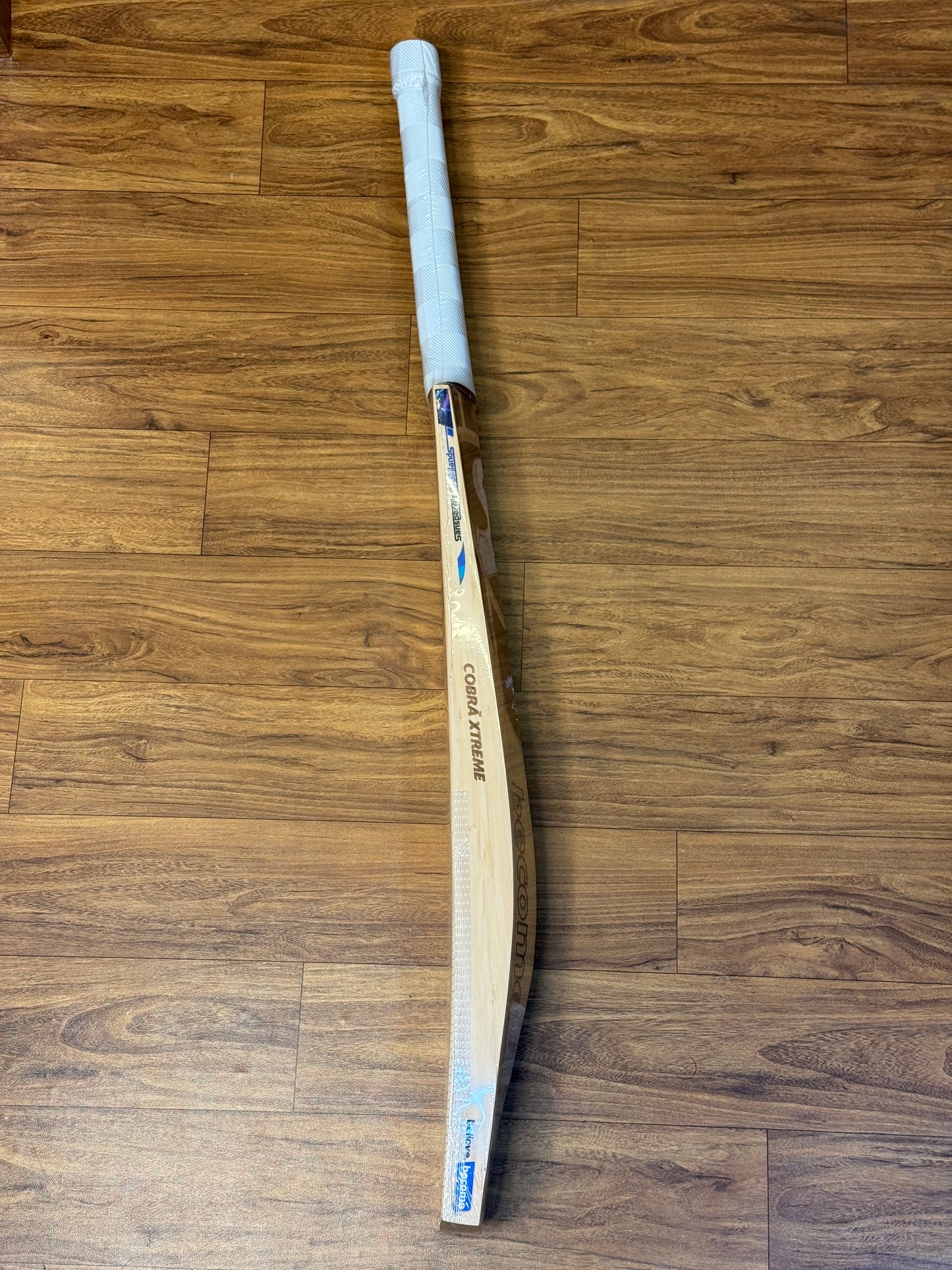 SG COBRA XTREME ENGLISH WILLOW CRICKET BAT-SH