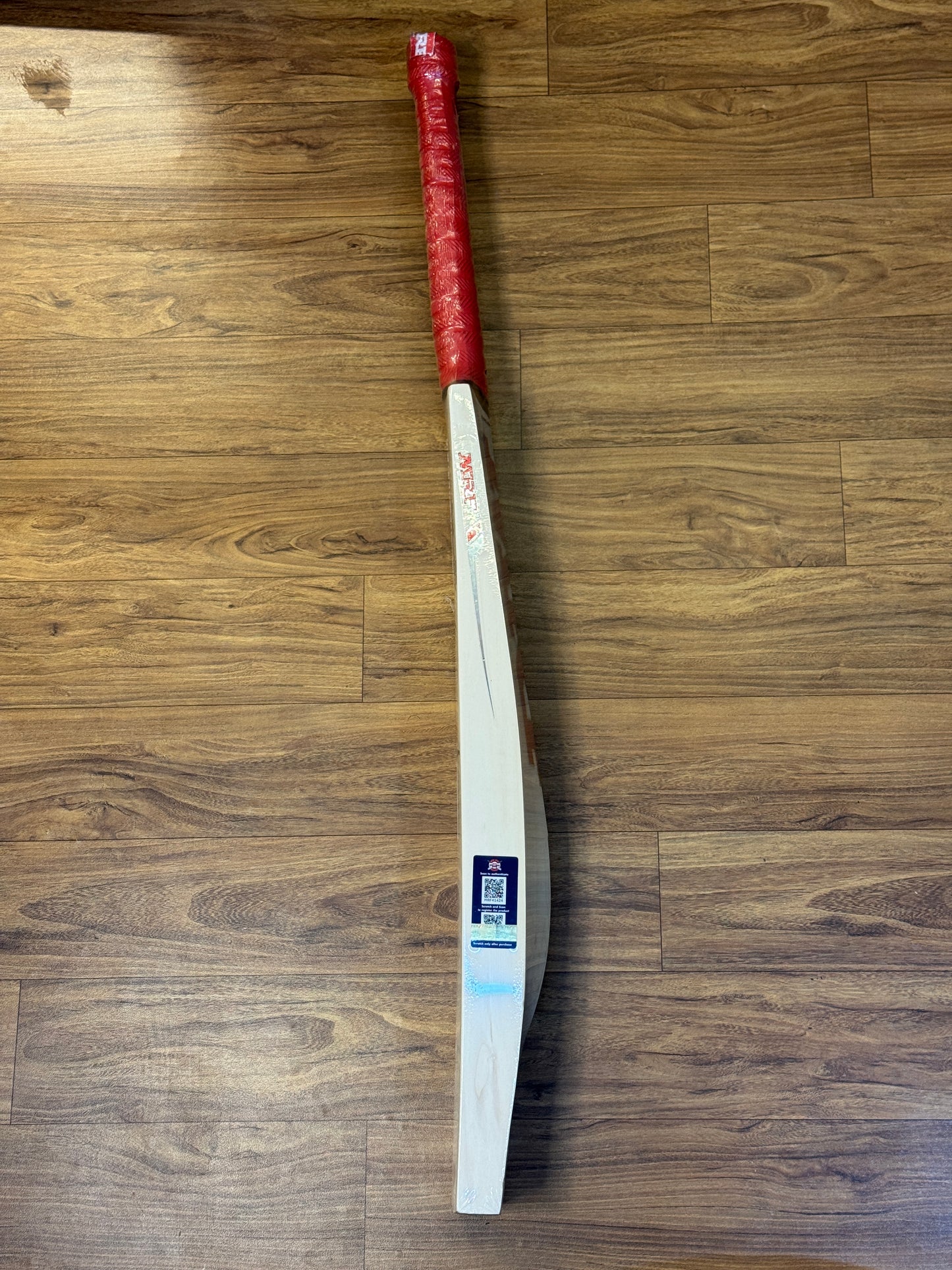 MRF GENIUS CHASE MASTER ENGLISH WILLOW CRICKET BAT-SH