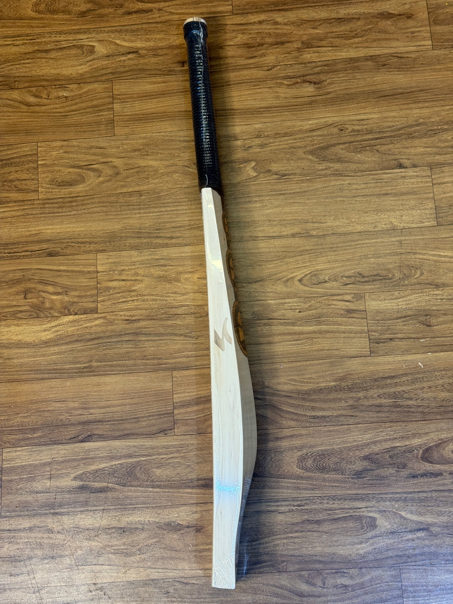 SG KING COBRA ARC 4.0 ENGLISH WILLOW CRICKET BAT-SH