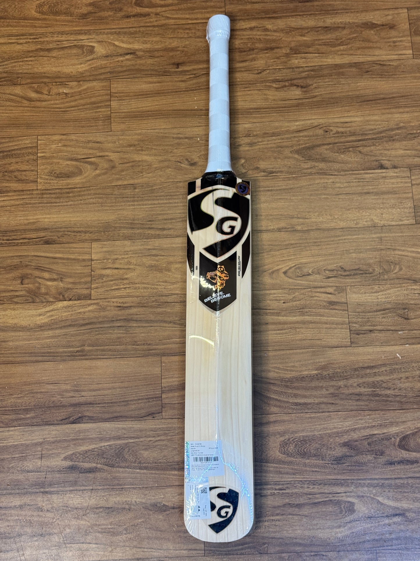 SG KUNG FU PANDYA ENGLISH WILLOW CRICKET BAT-SH