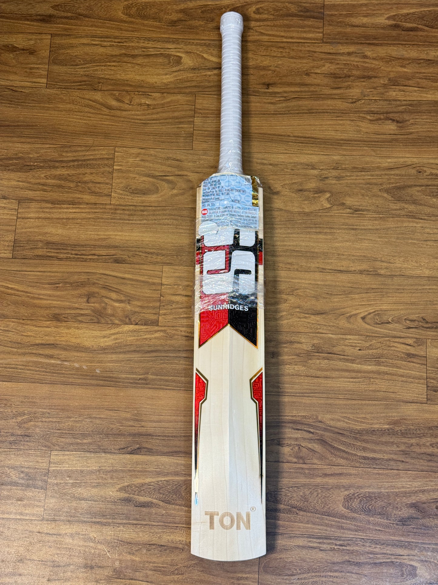 SS VINTAGE PRO ENGLISH WILLOW CRICKET BAT - SH