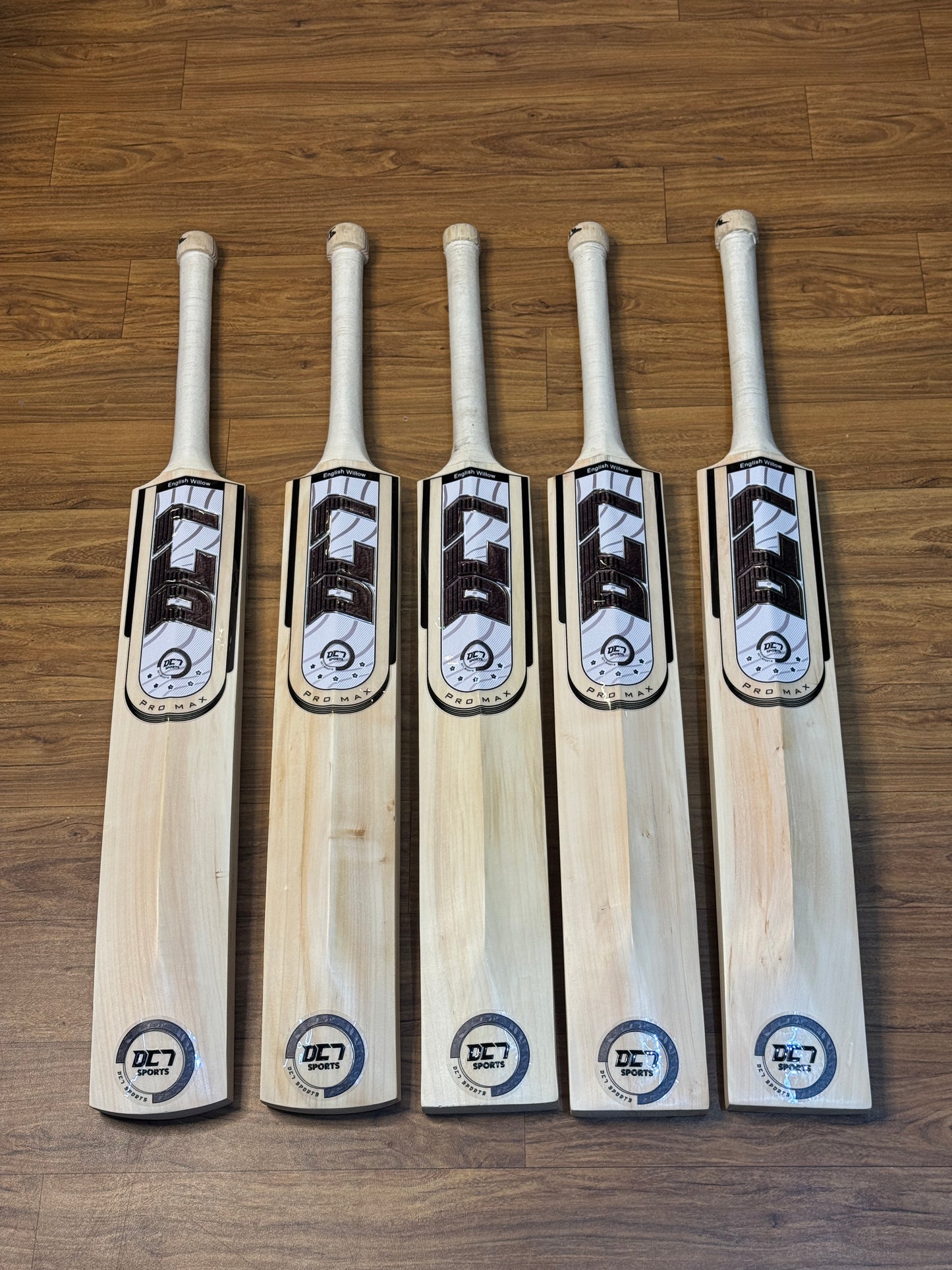 DC7 PRO MAX SERBIAN WILLOW CRICKET BAT-SH