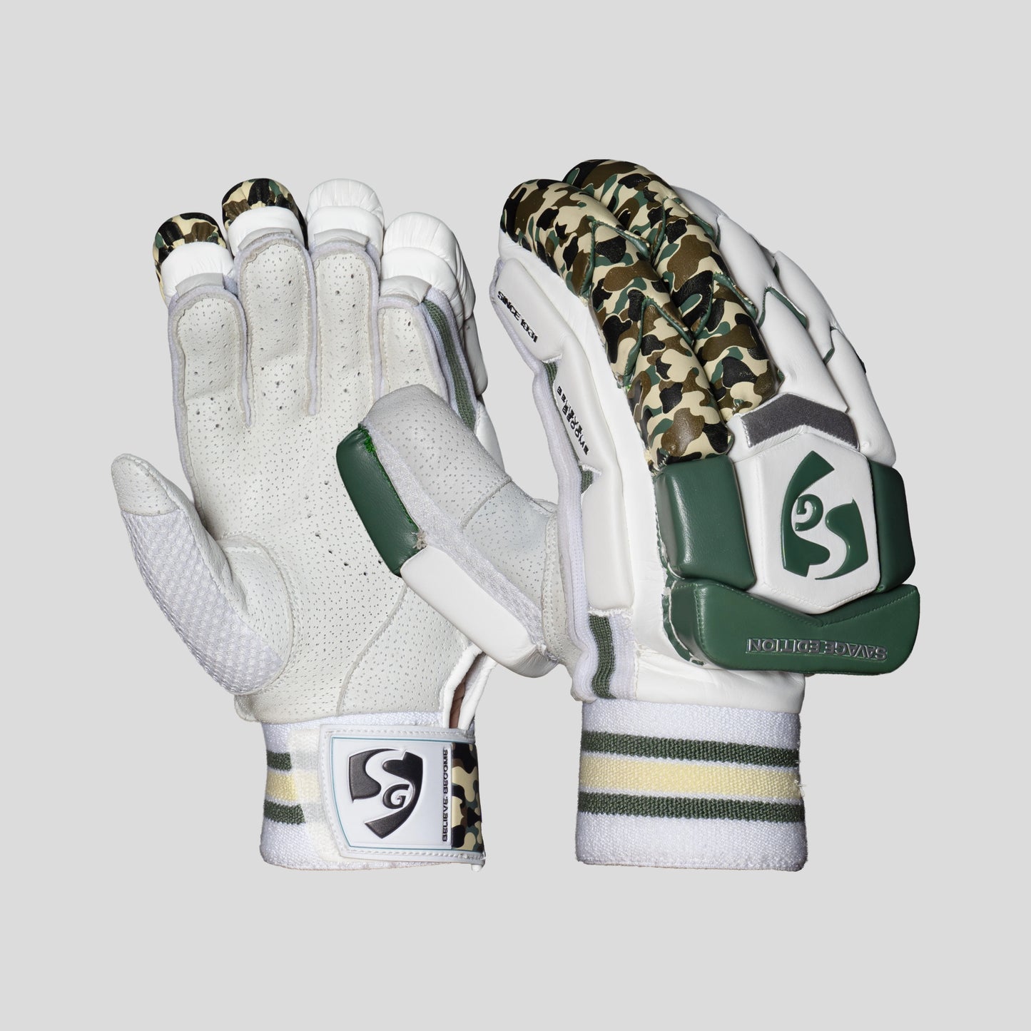 SG SAVAGE EDITION BATTING GLOVE-ADULT