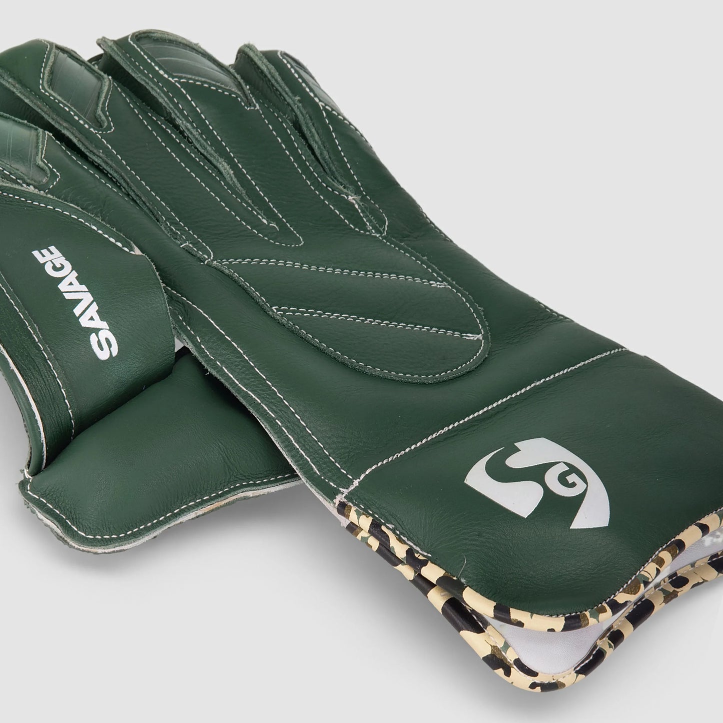 SG SAVAGE WICKET KEEPING GLOVE-MENS