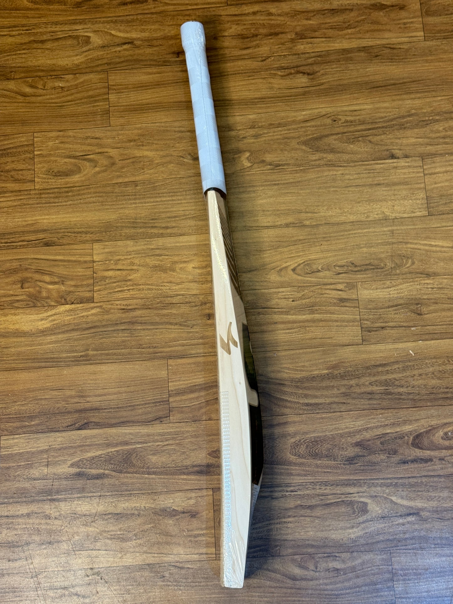 SG TRIPLE CFROWN ICON ENGLISH WILLOW CRICKET BAT - SH