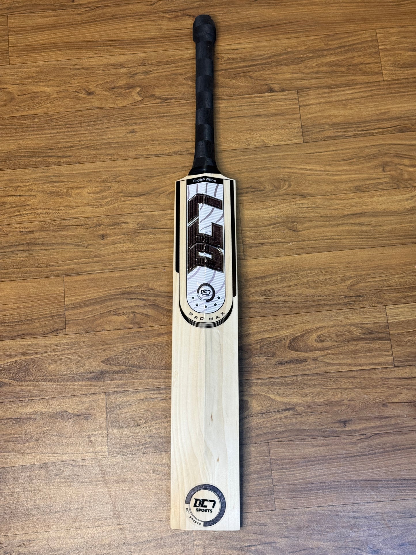 DC7 PRO MAX ENGLISH WILLOW CRICKET BAT-SH