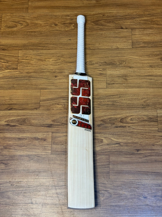 SS MASTER 2000 ENGLISH WILLLOW CRICKET BAT-SH