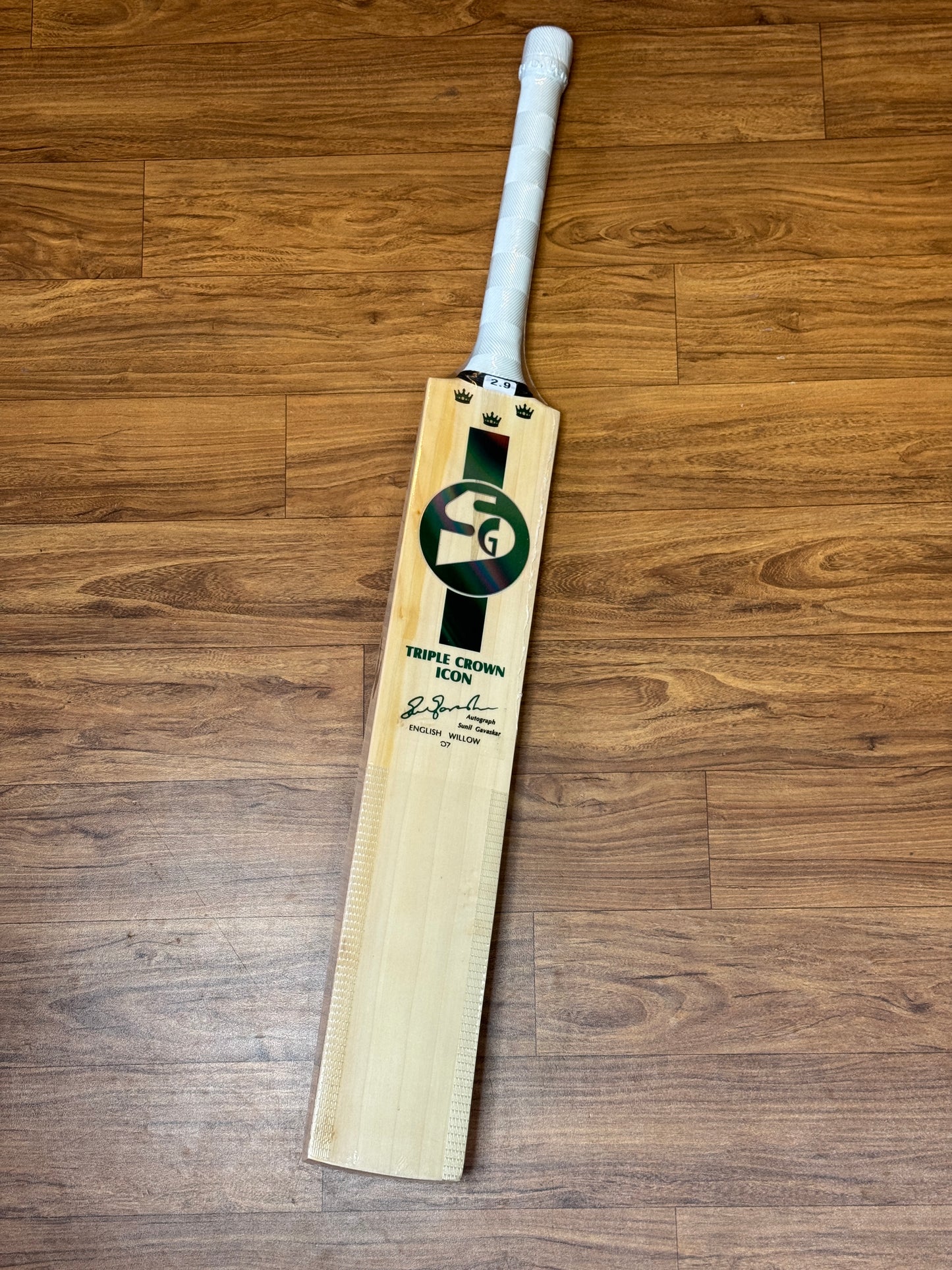 SG TRIPLE CFROWN ICON ENGLISH WILLOW CRICKET BAT - SH