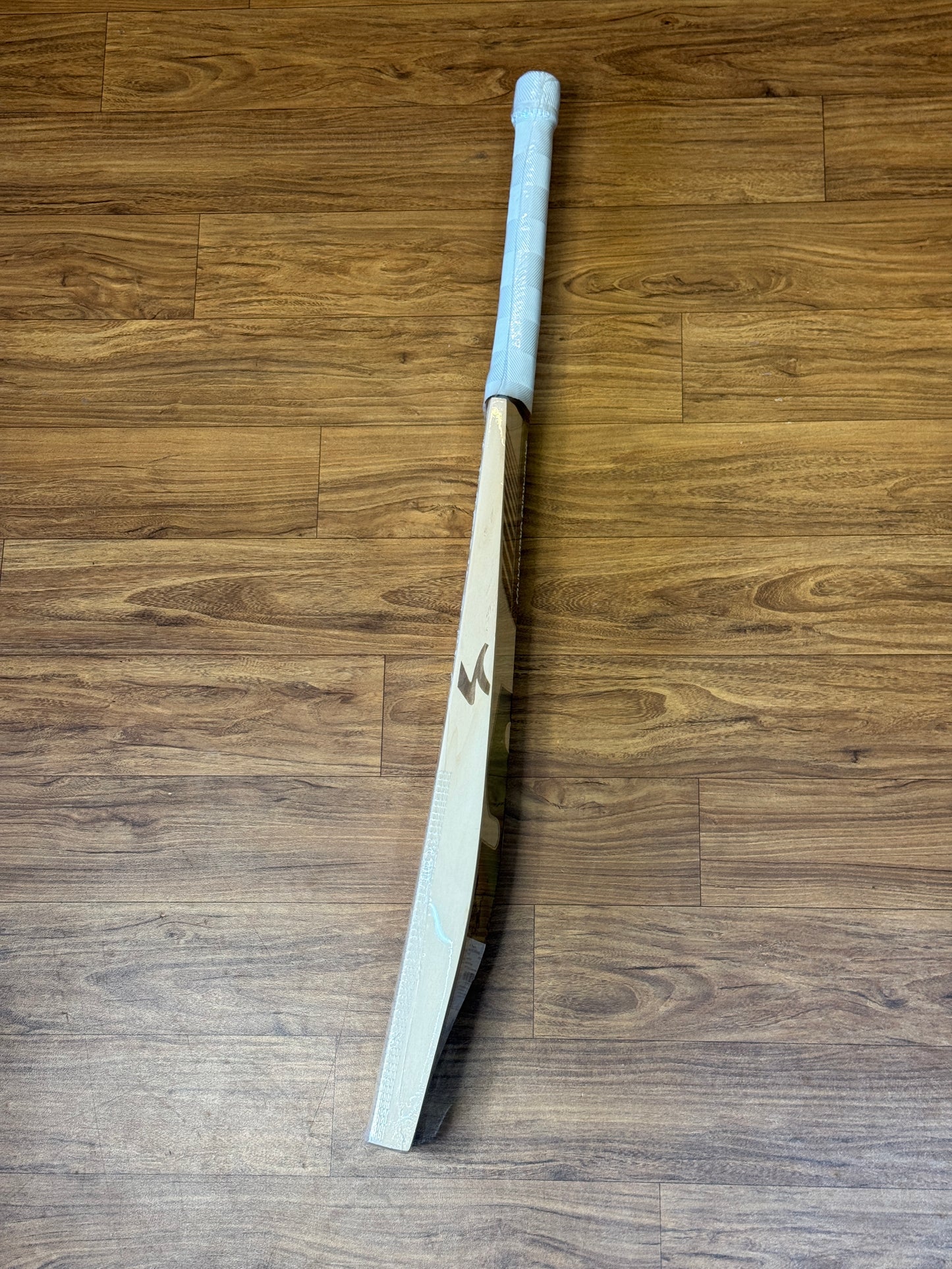 SG TRIPLE CFROWN ICON ENGLISH WILLOW CRICKET BAT - SH