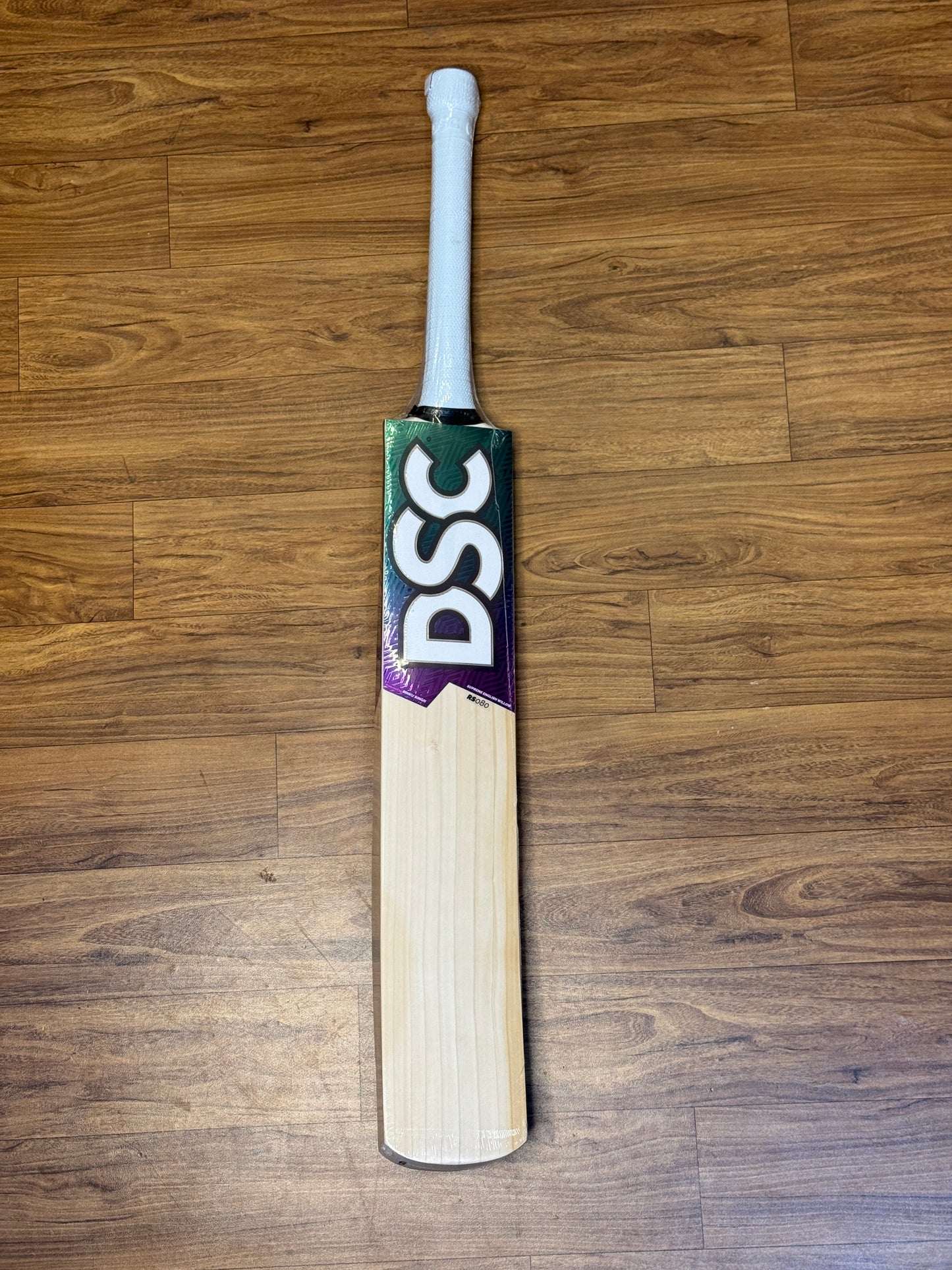 DSC RS 080 ENGLISH WILLOW CRICKET BAT-SH
