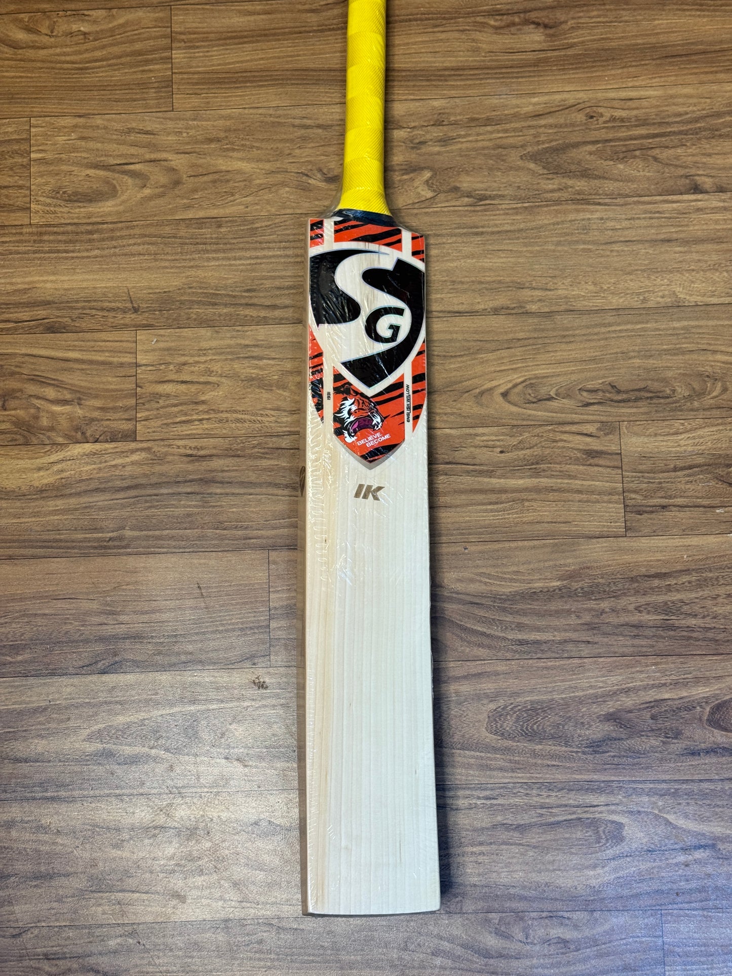 SG IK(ISHAN KISHAN) ENGLISH WILLOW CRICKET BAT-SH