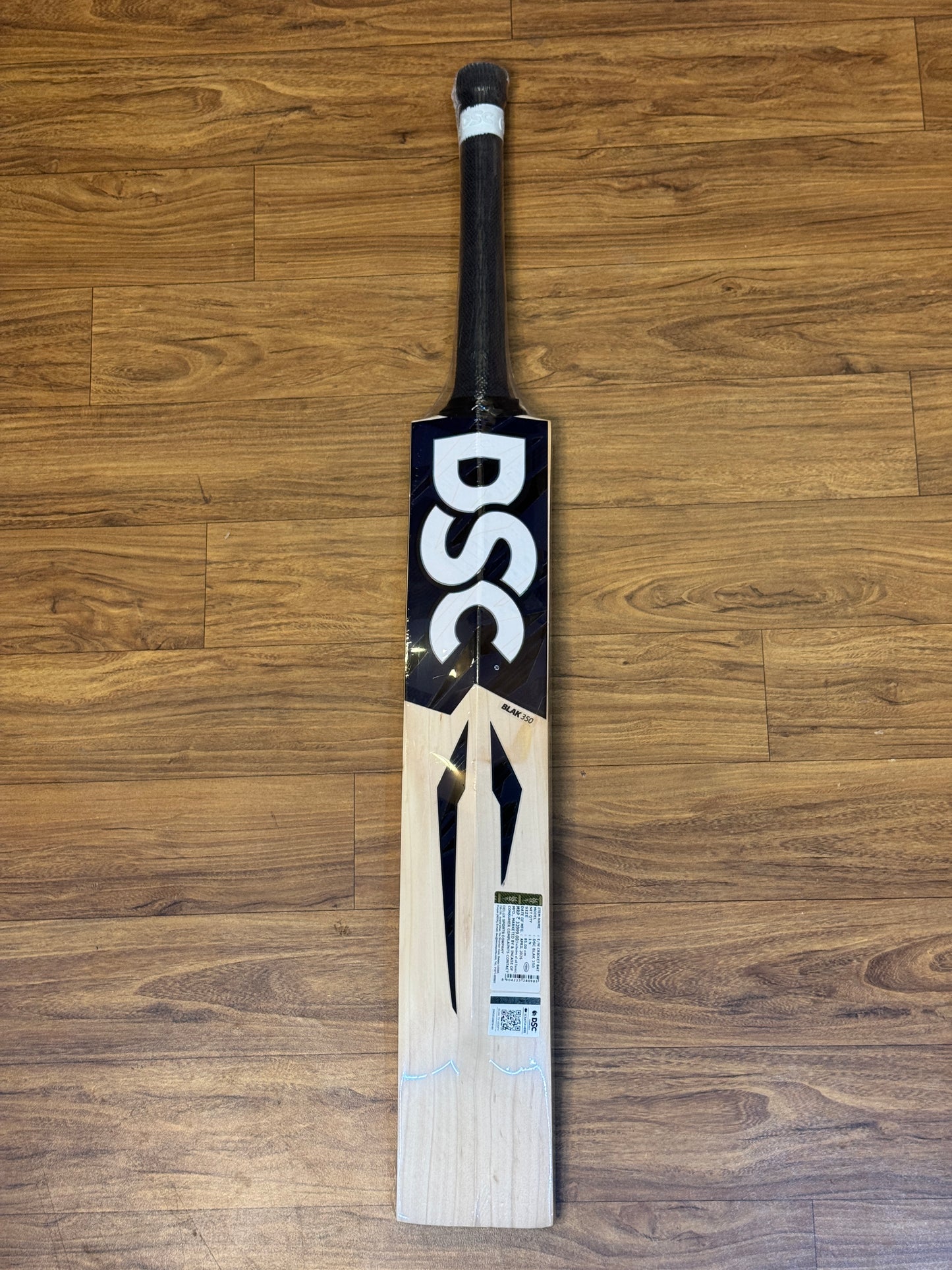 DSC BLAK 350 ENGLISH WILLOW CRICKET BAT-SH