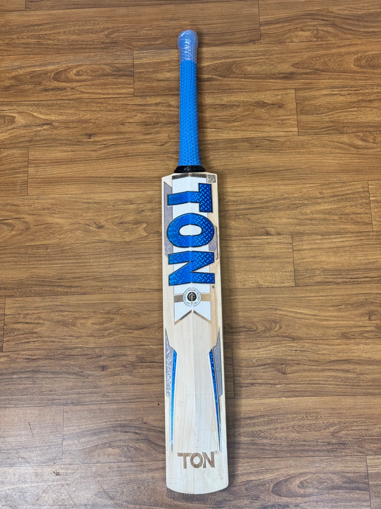 SS TON ELITE ENGLISH WILLOW CRICKET BAT-SH