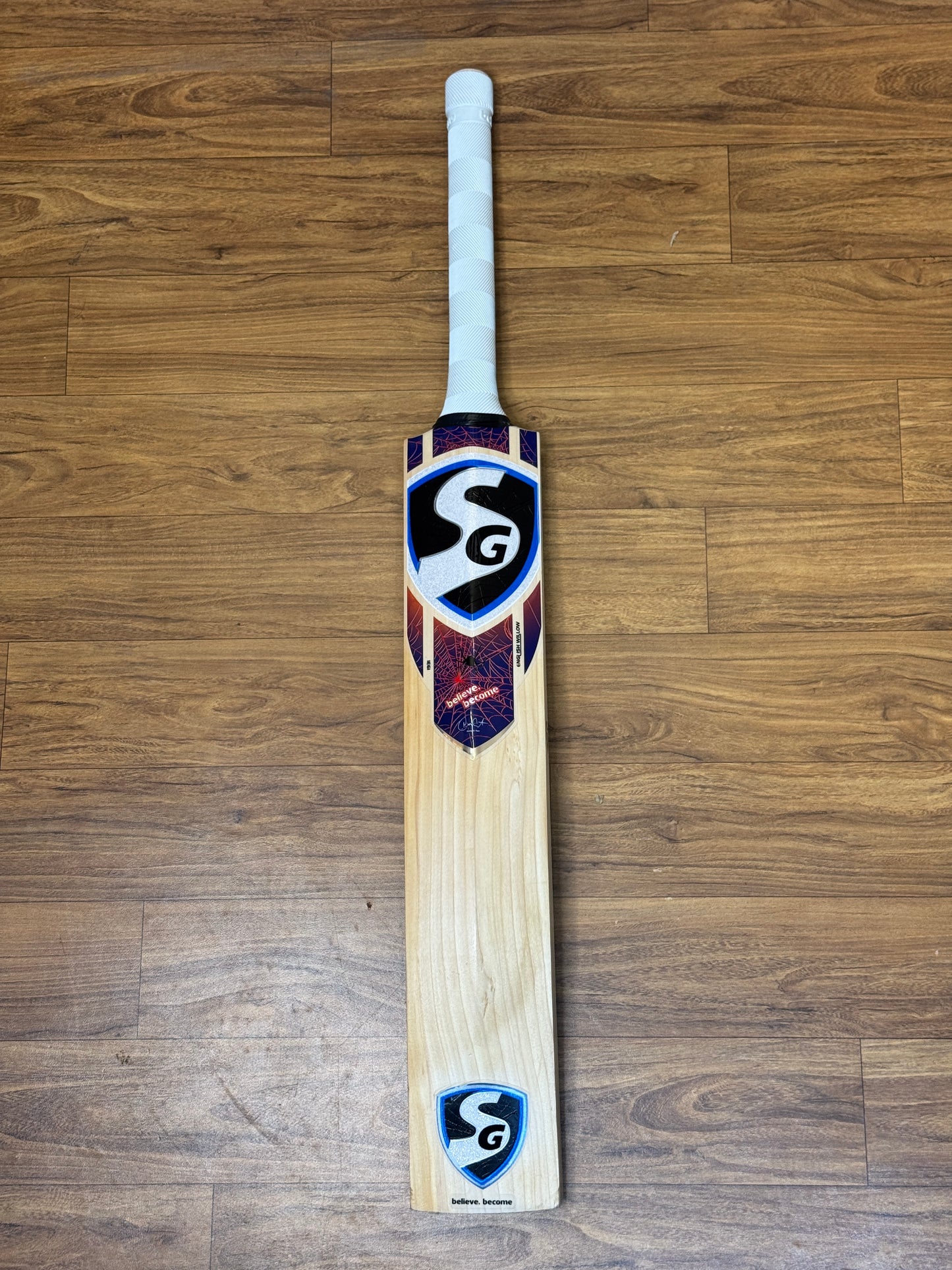 SG RP 17 ENGLISH WILLOW CRICKET BAT-SH