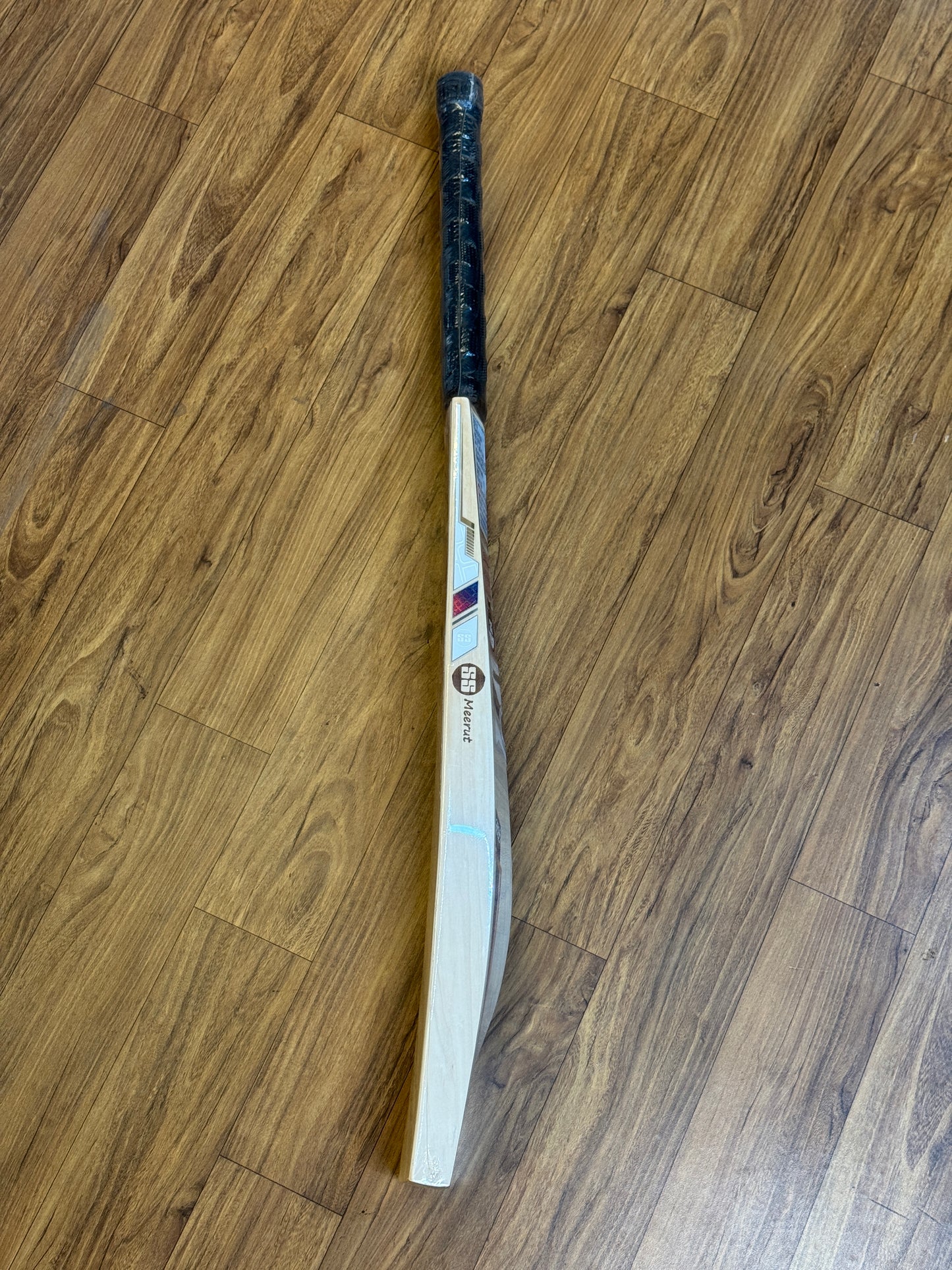 SS GLADIATOR ENGLISH WILLOW CRICKET BAT - SH