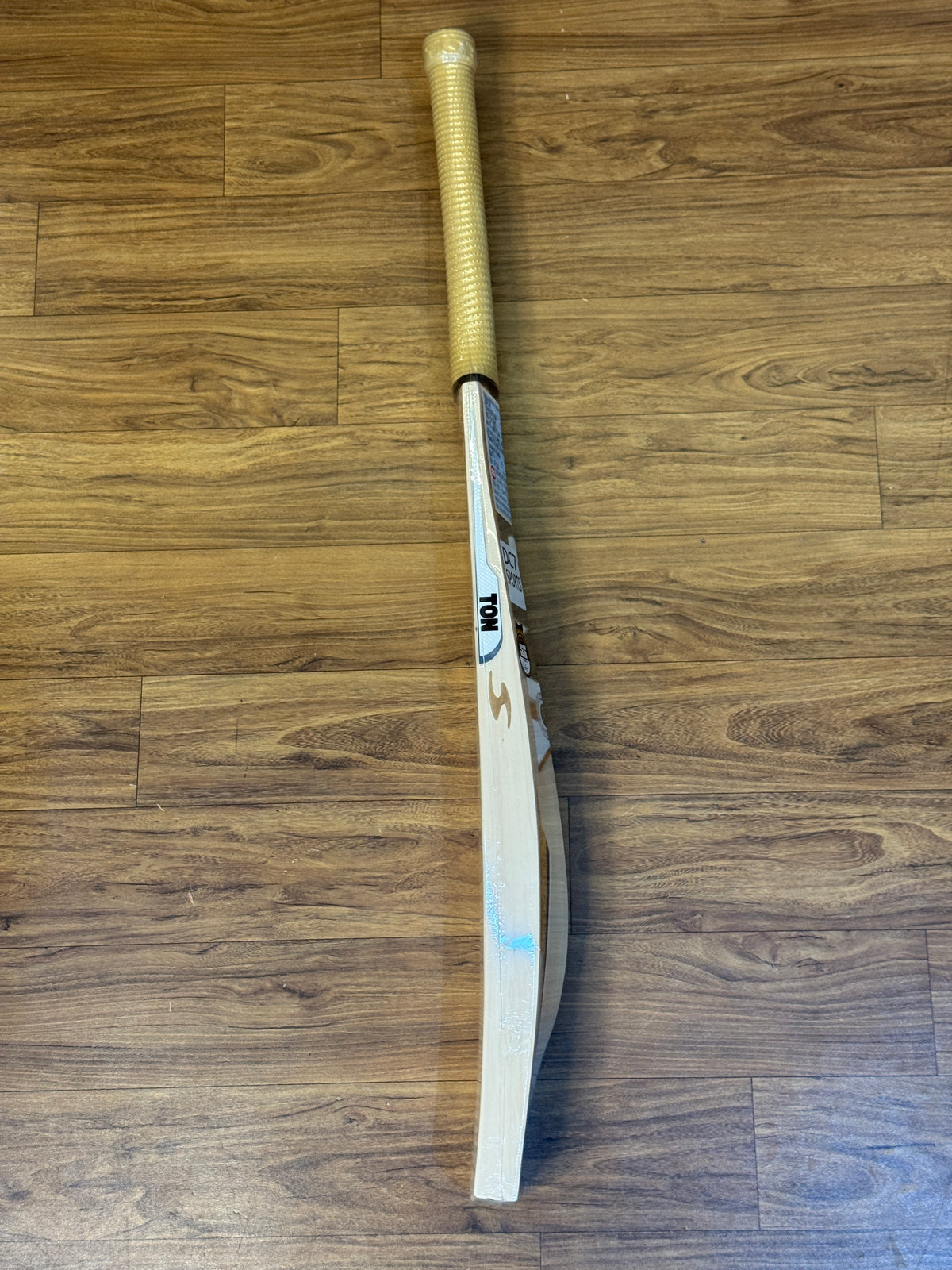 SS TON LEGEND ENGLISH WILLOW CRICKET BAT-SH