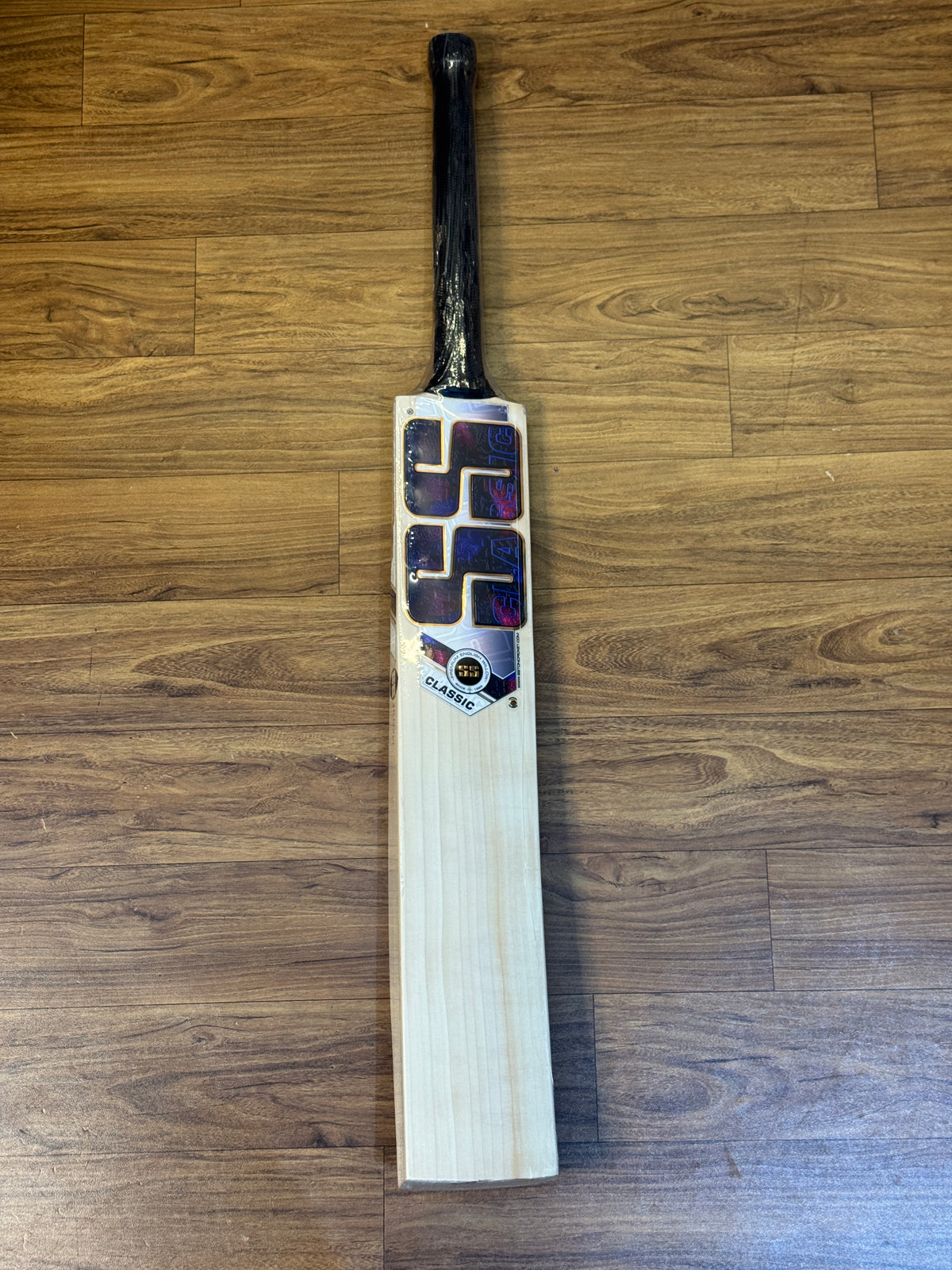 SS CLASSIC ENGLISH WILLOW CRICKET BAT-SH