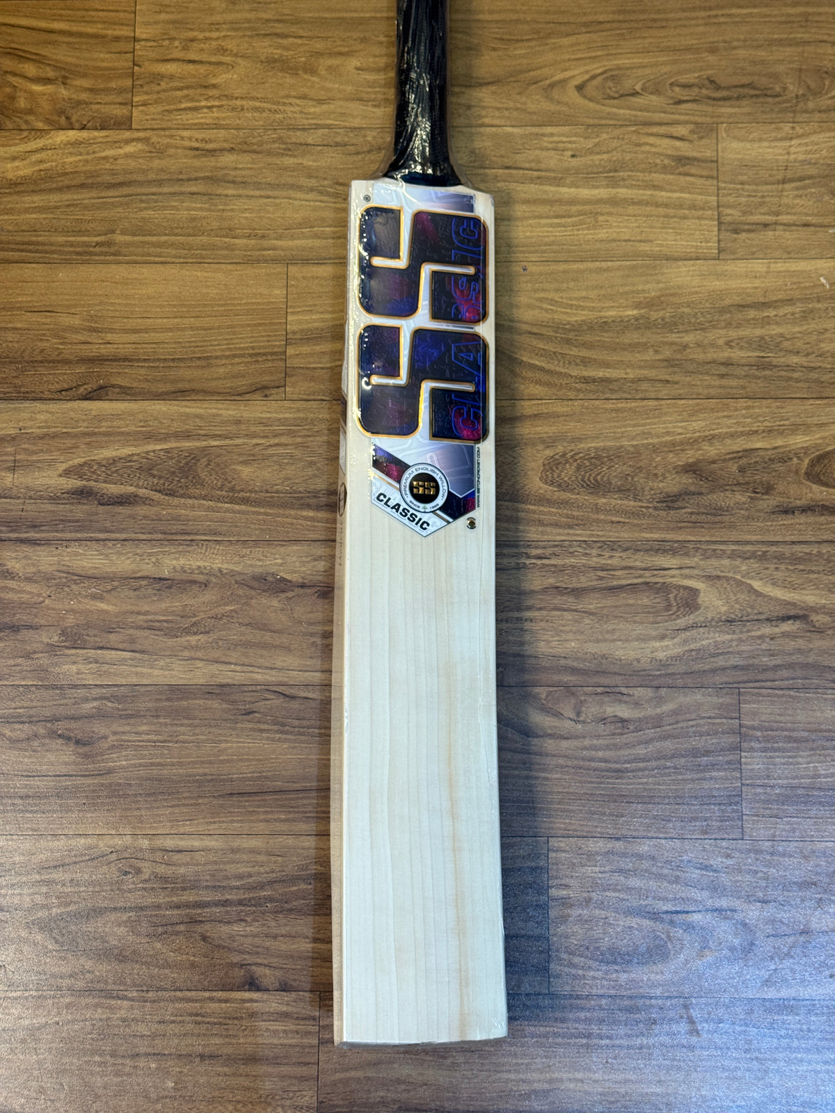 SS CLASSIC ENGLISH WILLOW CRICKET BAT-SH