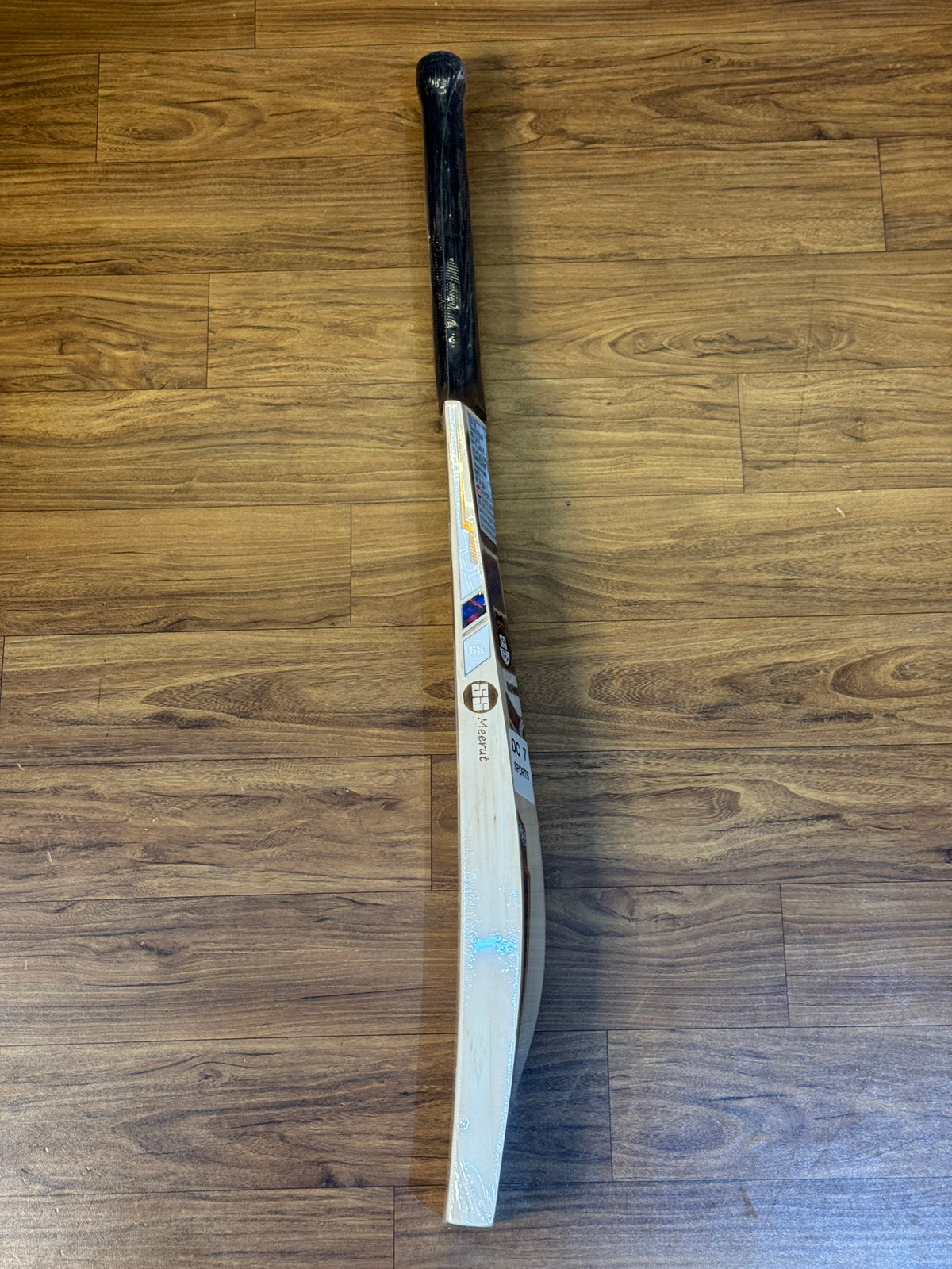 SS CLASSIC ENGLISH WILLOW CRICKET BAT-SH