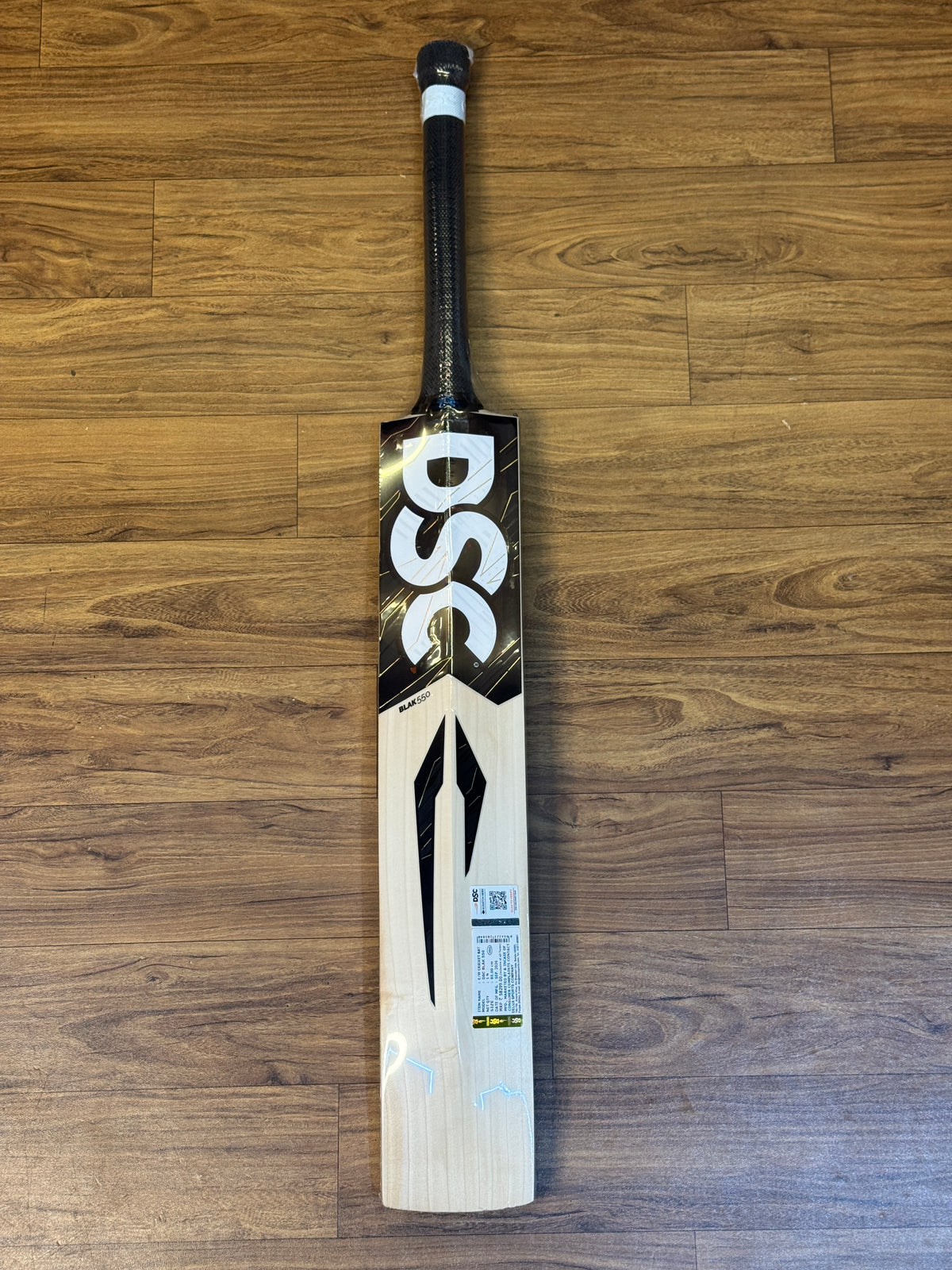DSC BLAK 550 ENGLISH WILLOW CRICKET BAT-SH