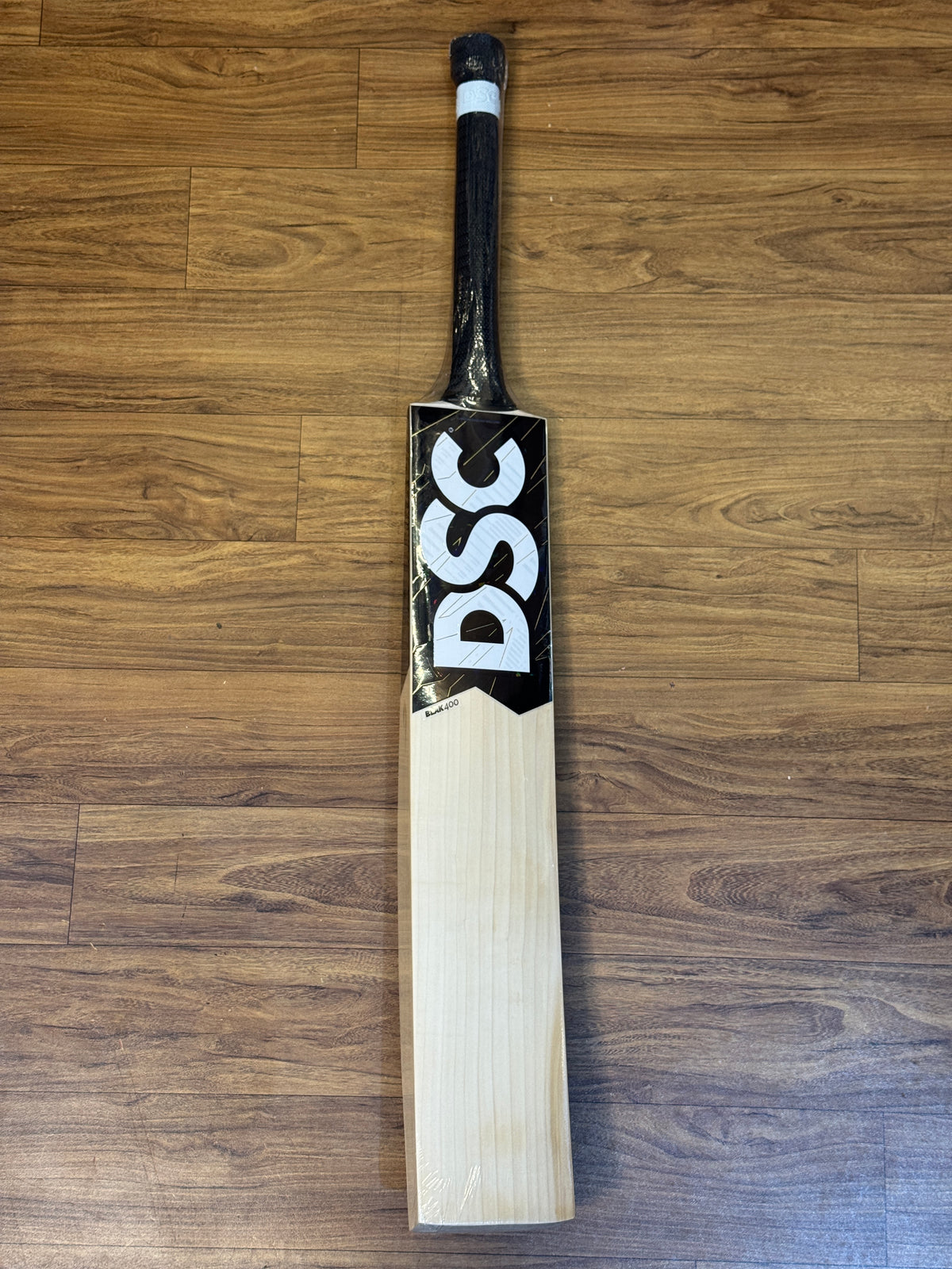 DSC BLAK 400 ENGLISH WILLOW CRICKET BAT-SH