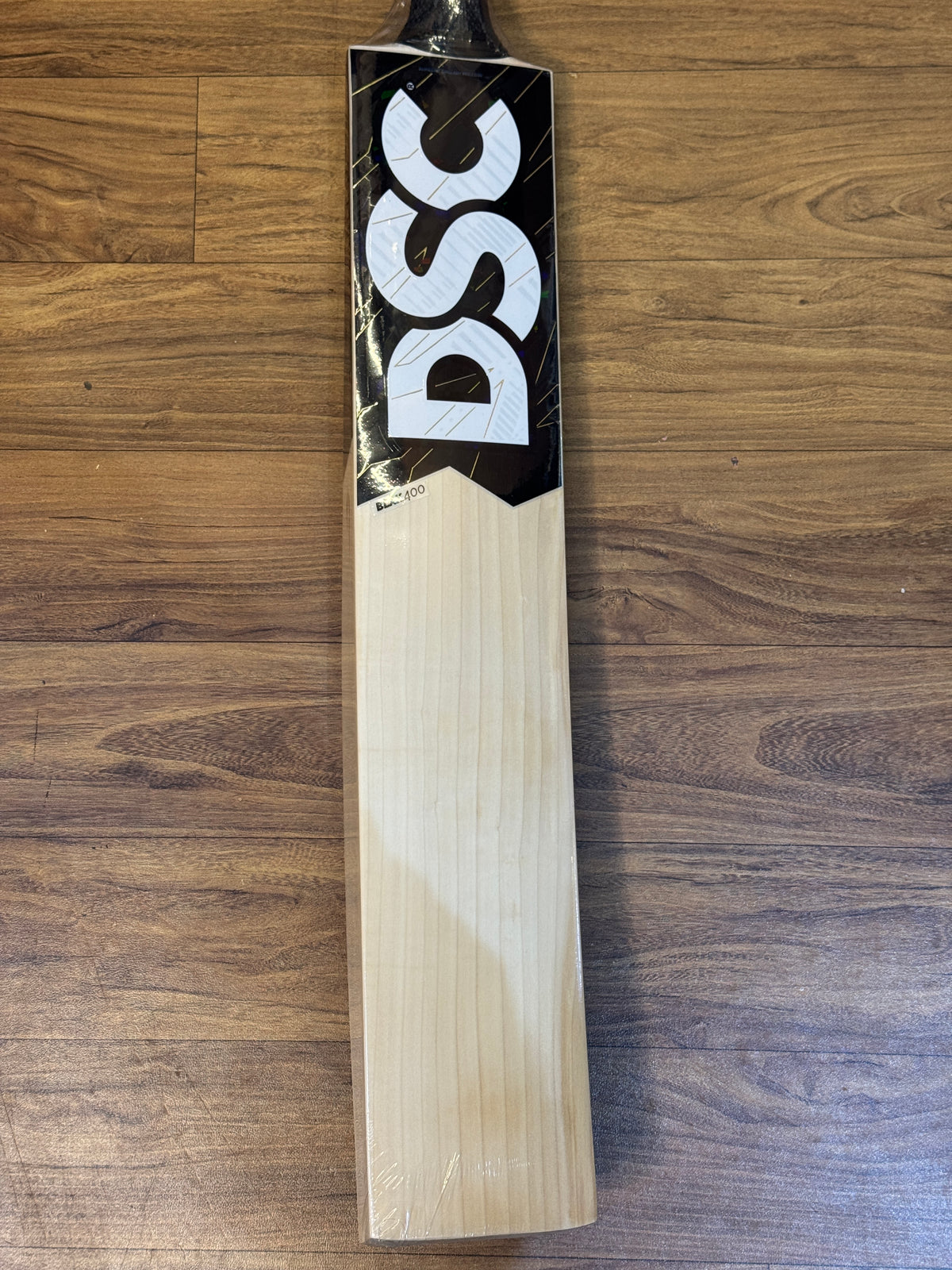 DSC BLAK 400 ENGLISH WILLOW CRICKET BAT-SH