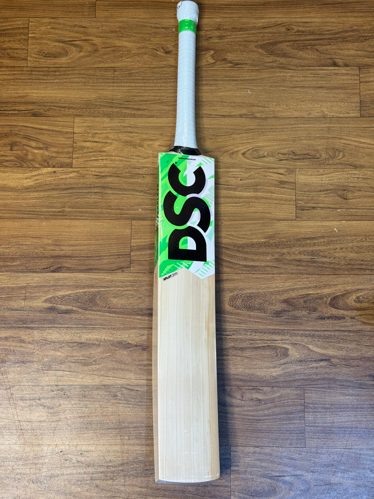 DSC SPLIIT 300 ENGLISH WILLOW CRICKET BAT-SH