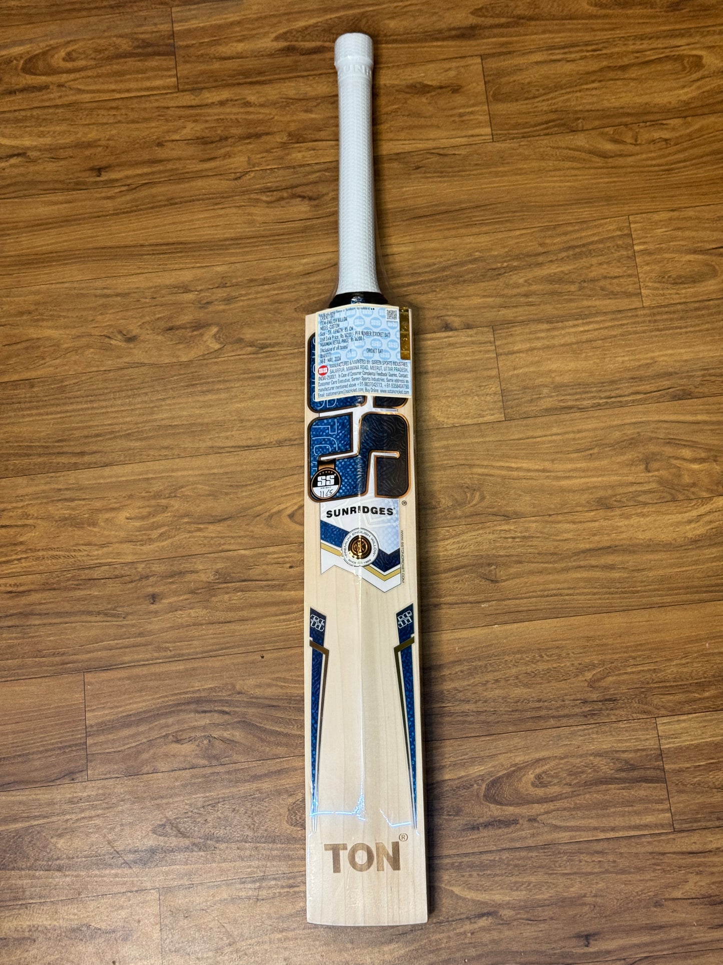 SS CUSTOM ENGLISH WILLOW CRICKET BAT- SH