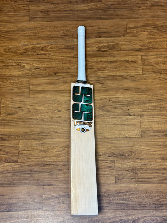 SS LEGEND YUVRAJ SINGH ENGLISH WILLOW CRICKET BAT-SH