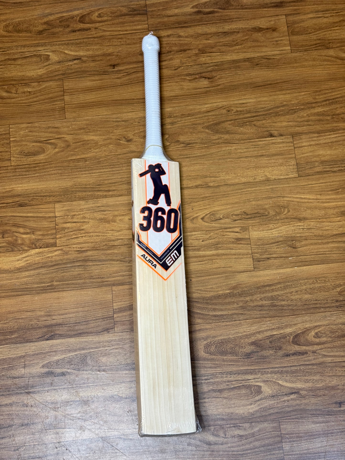 EM 360 AURA ENGLISH WILLOW CRICKET BAT-SH