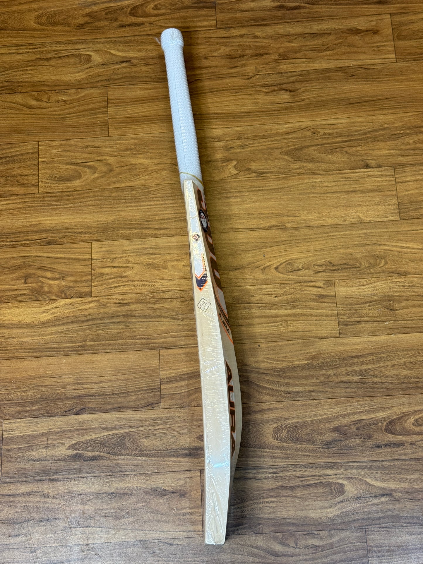 EM 360 AURA ENGLISH WILLOW CRICKET BAT-SH