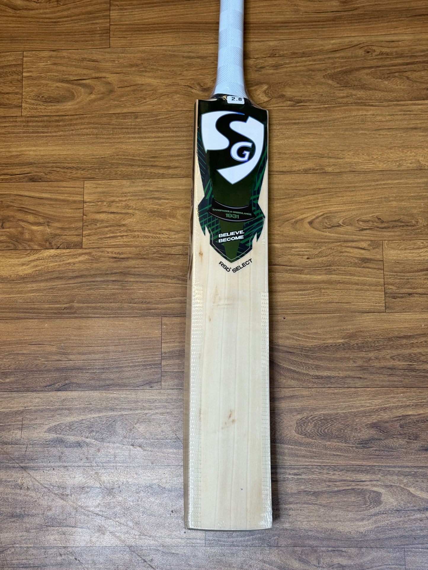 SG RSD® SELECT ENGLISH WILLOW CRICKET BAT-SH