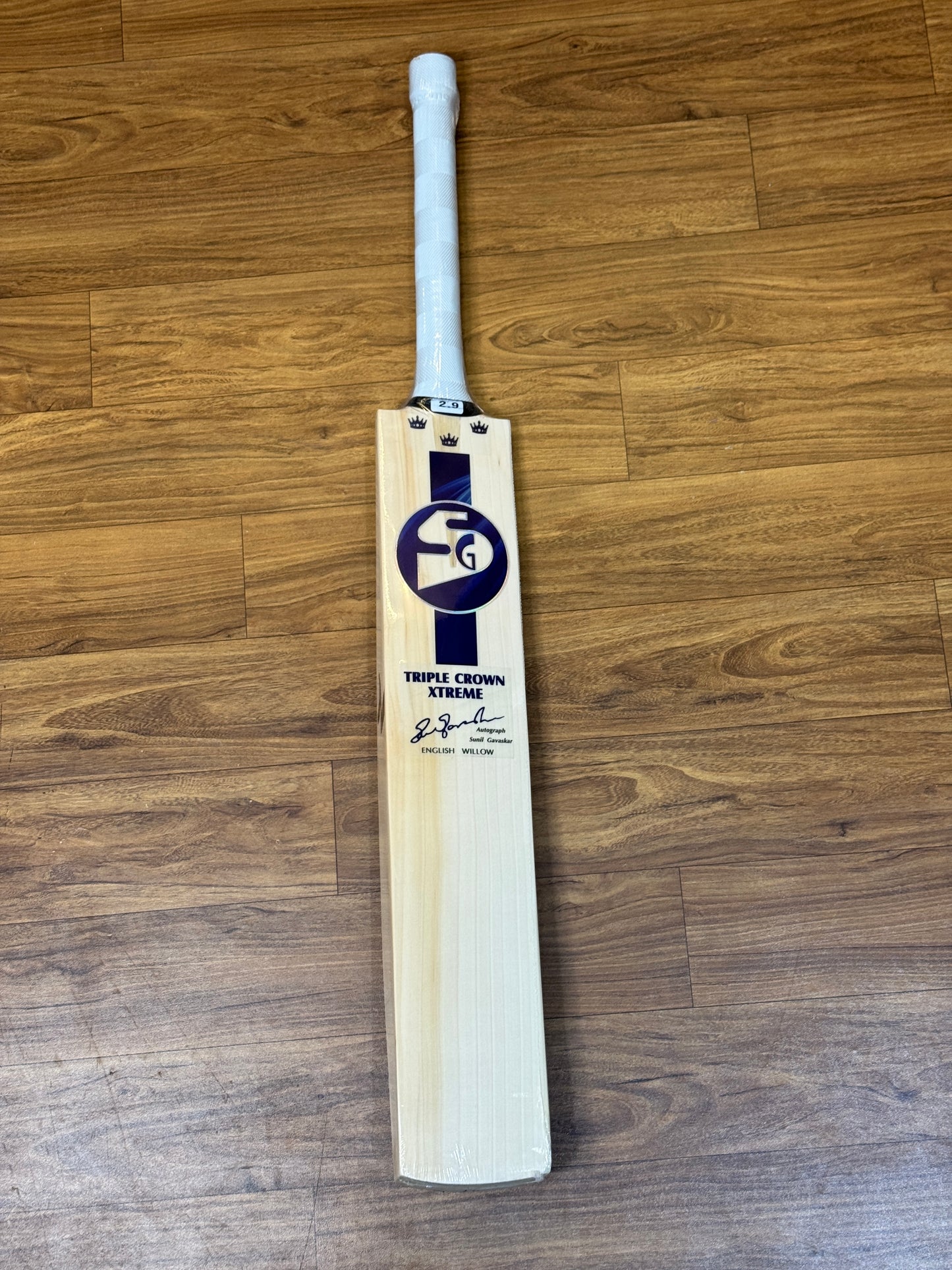 SG TRIPLE CROWN XTREME ENGLISH WILLOW CRICKET BAT-SH