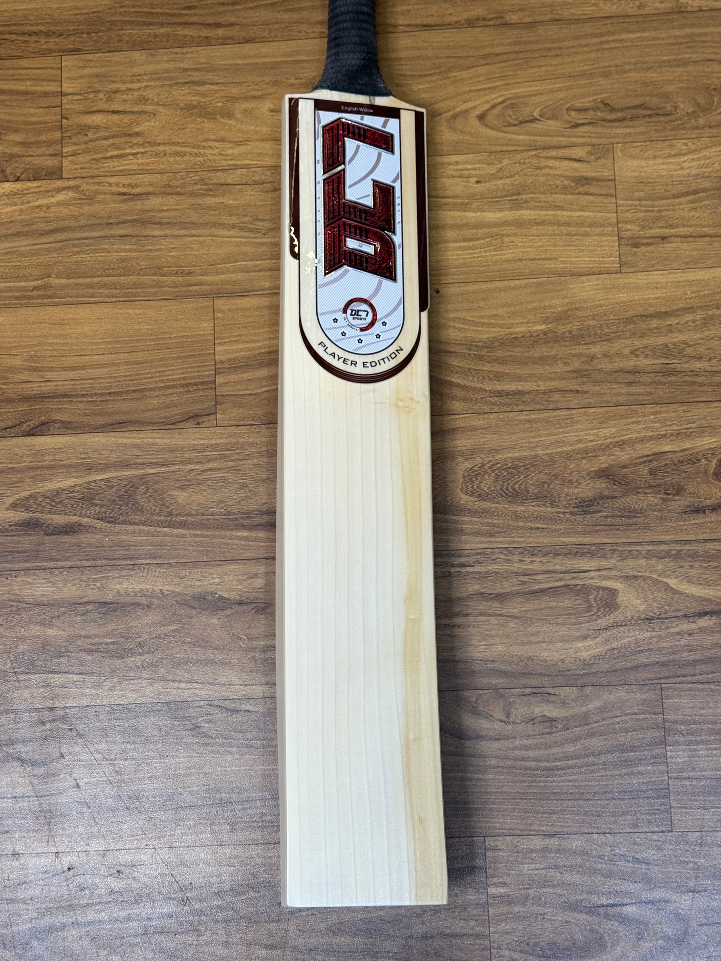 DC7 PLAYER EDITION ENGLISH WILLOW CRICKET BAT - SH ( SHREYAS IYER)