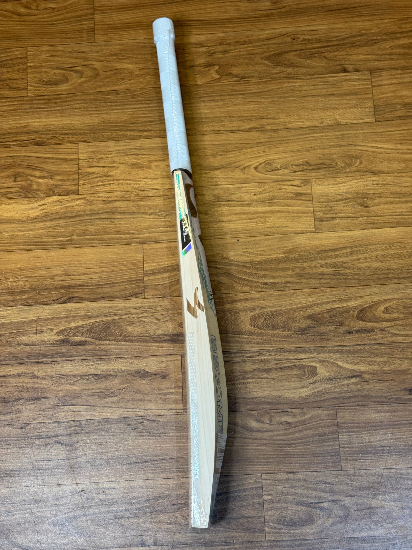 SG PLAYER XTREME ENGLISH WILLOW CRICKET BAT-SH