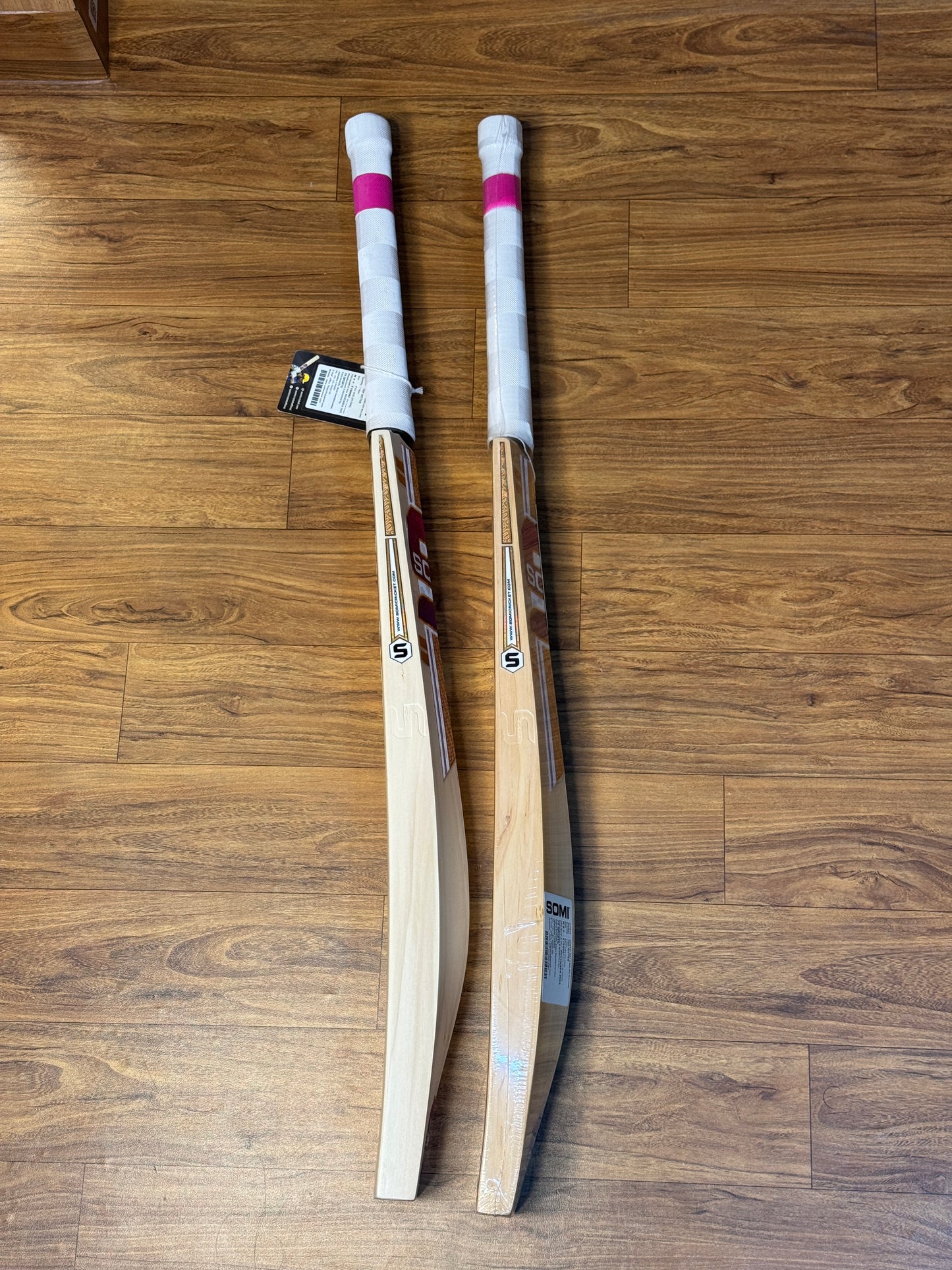 SOMI TOP HITTER ENGLISH WILLOW CRICKET BAT-SH