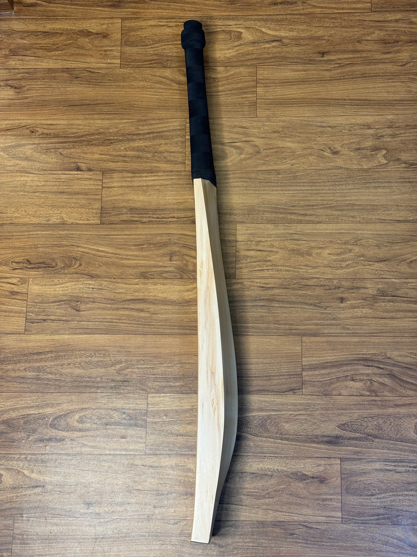 DC7 PRO MAX ENGLISH WILLOW CRICKET BAT-SH