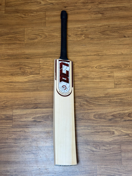 DC7 PLAYER EDITION ENGLISH WILLOW CRICKET BAT(ROHIT SHARMA)-SH
