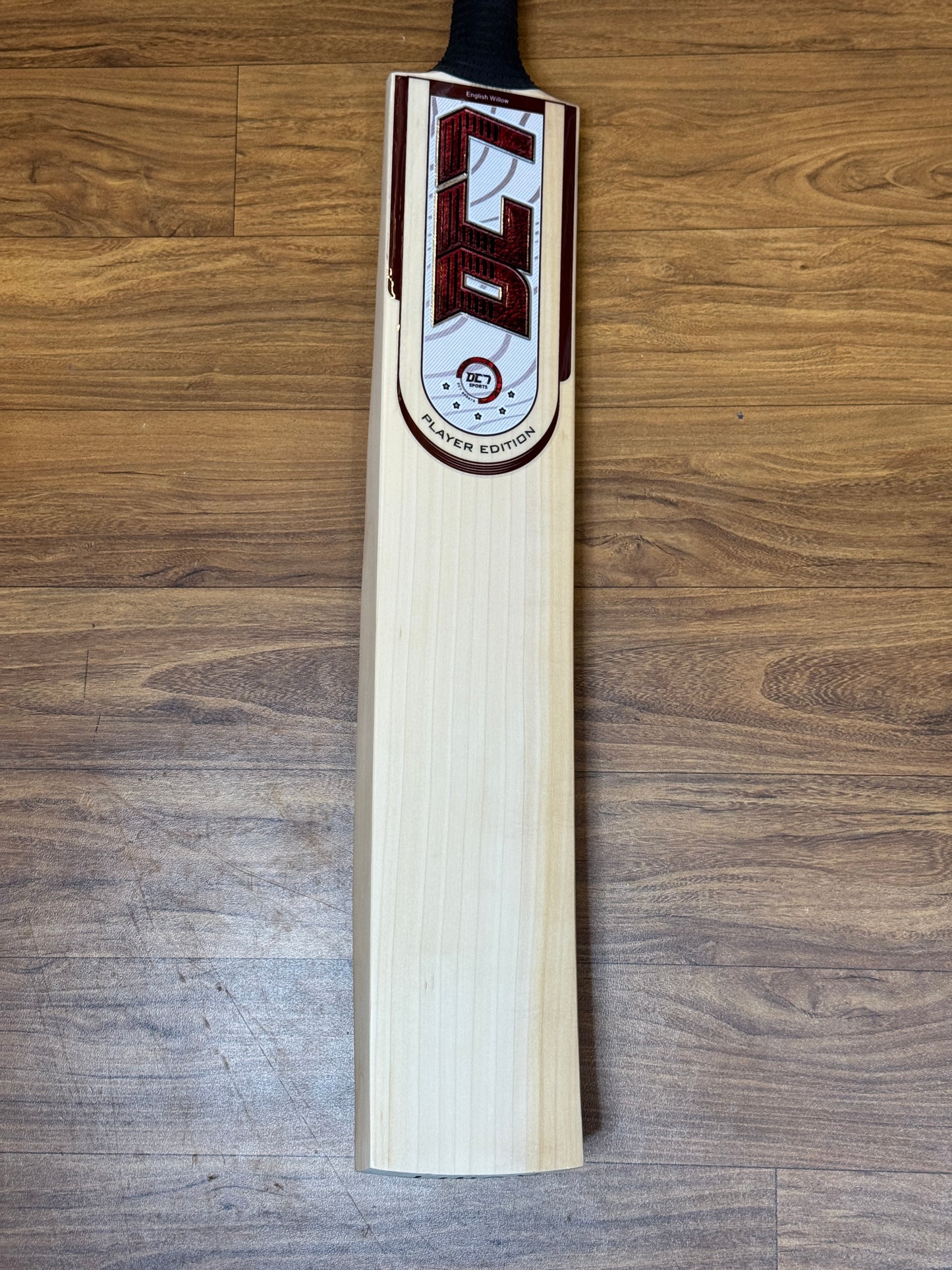 DC7 PLAYER EDITION ENGLISH WILLOW CRICKET BAT(ROHIT SHARMA)-SH