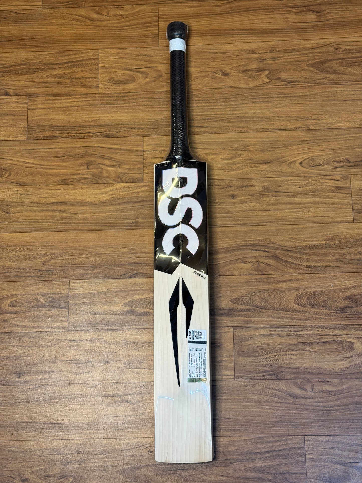 DSC BLAK 450 ENGLISH WILLOW CRICKET BAT-SH