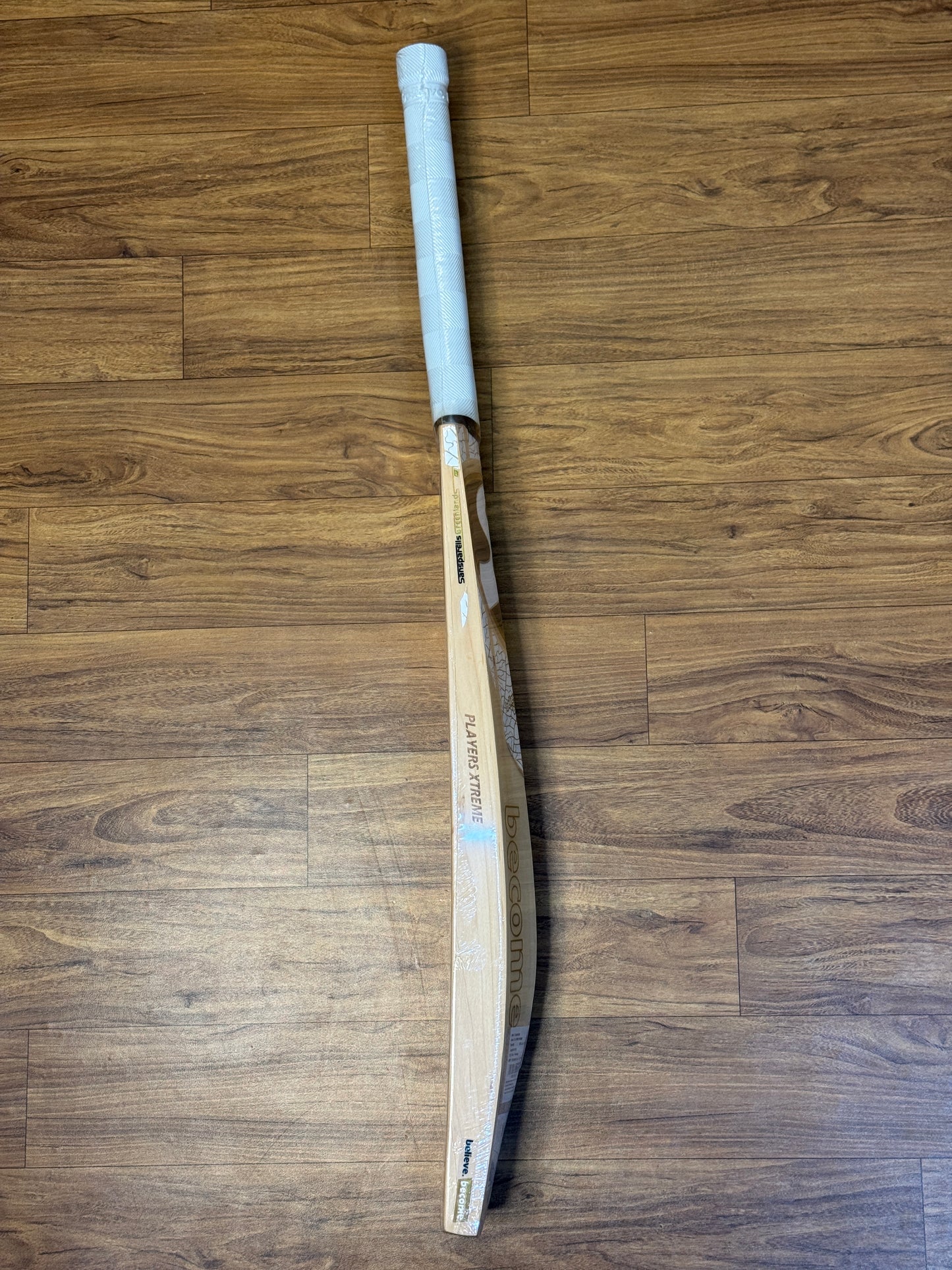 SG PLAYER XTREME ENGLISH WILLOW CRICKET BAT-SH