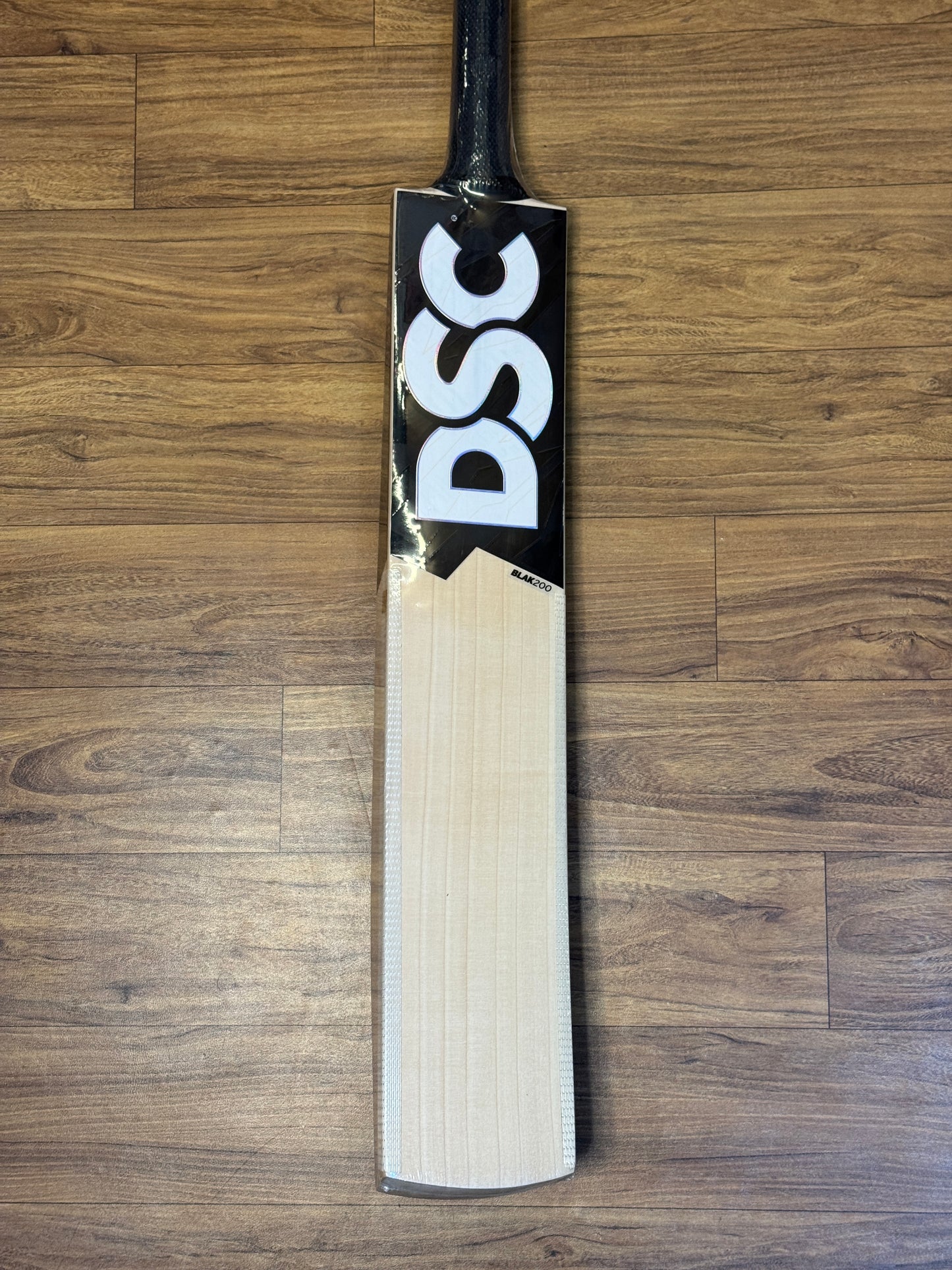 DSC BLAK 200 ENGLISH WILLOW CRICKET BAT-SH