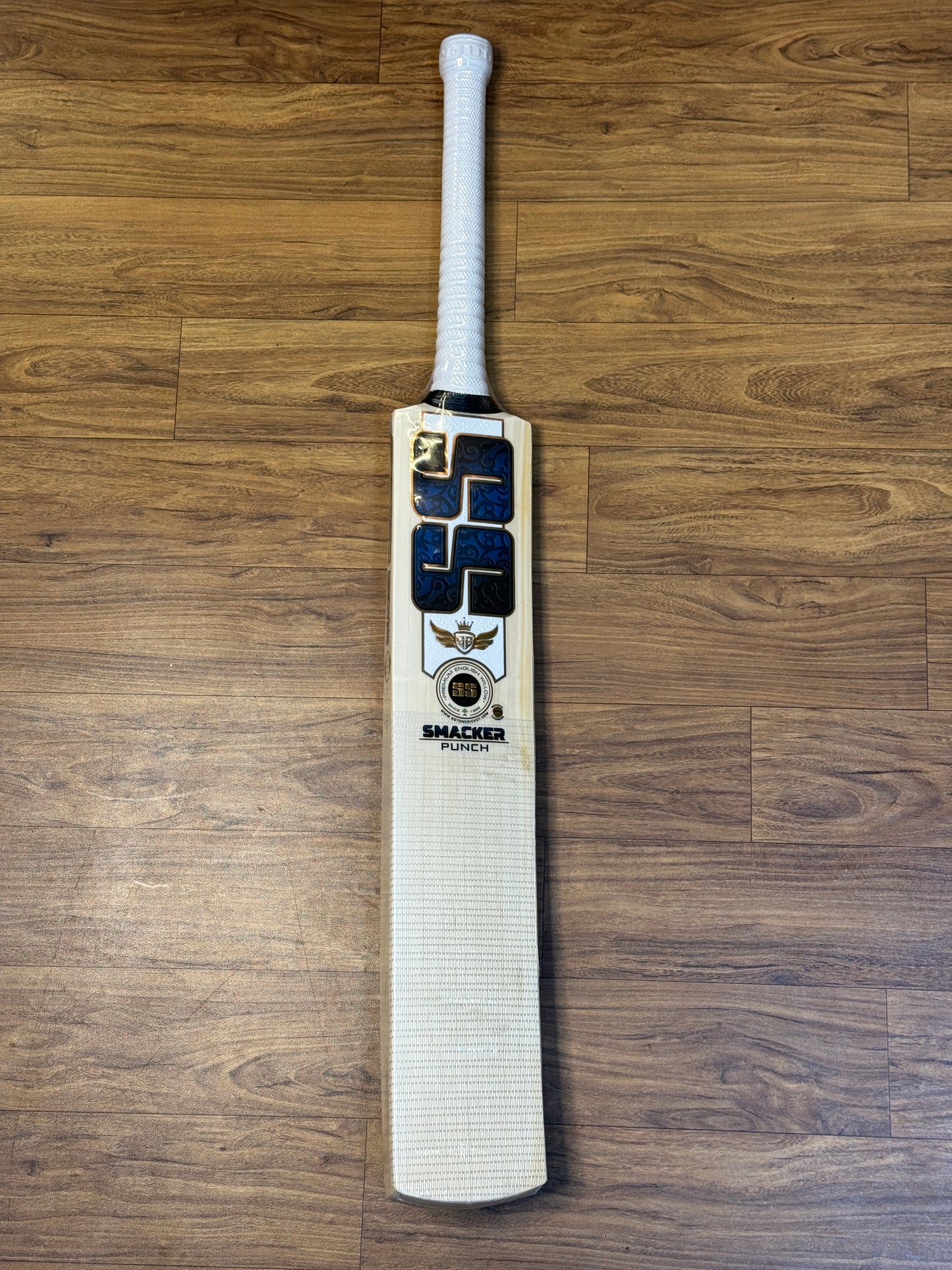 SS SMACKER PUNCH ENGLISH WILLOW CRICKET BAT - SH