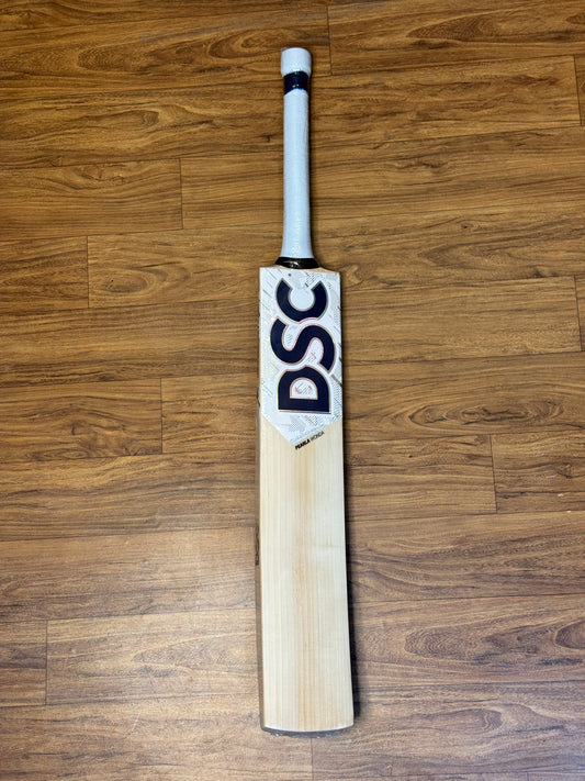 DSC PEARLA WONDA ENGLISH WILLOW CRICKET BAT - SH