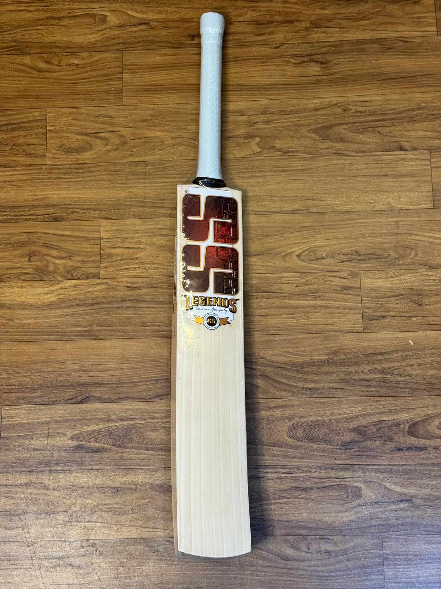 SS LEGEND ENGLISH WILLOW CRICKET BAT-SH