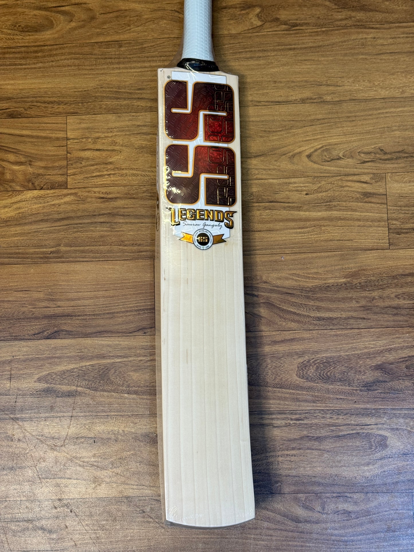 SS LEGEND ENGLISH WILLOW CRICKET BAT-SH