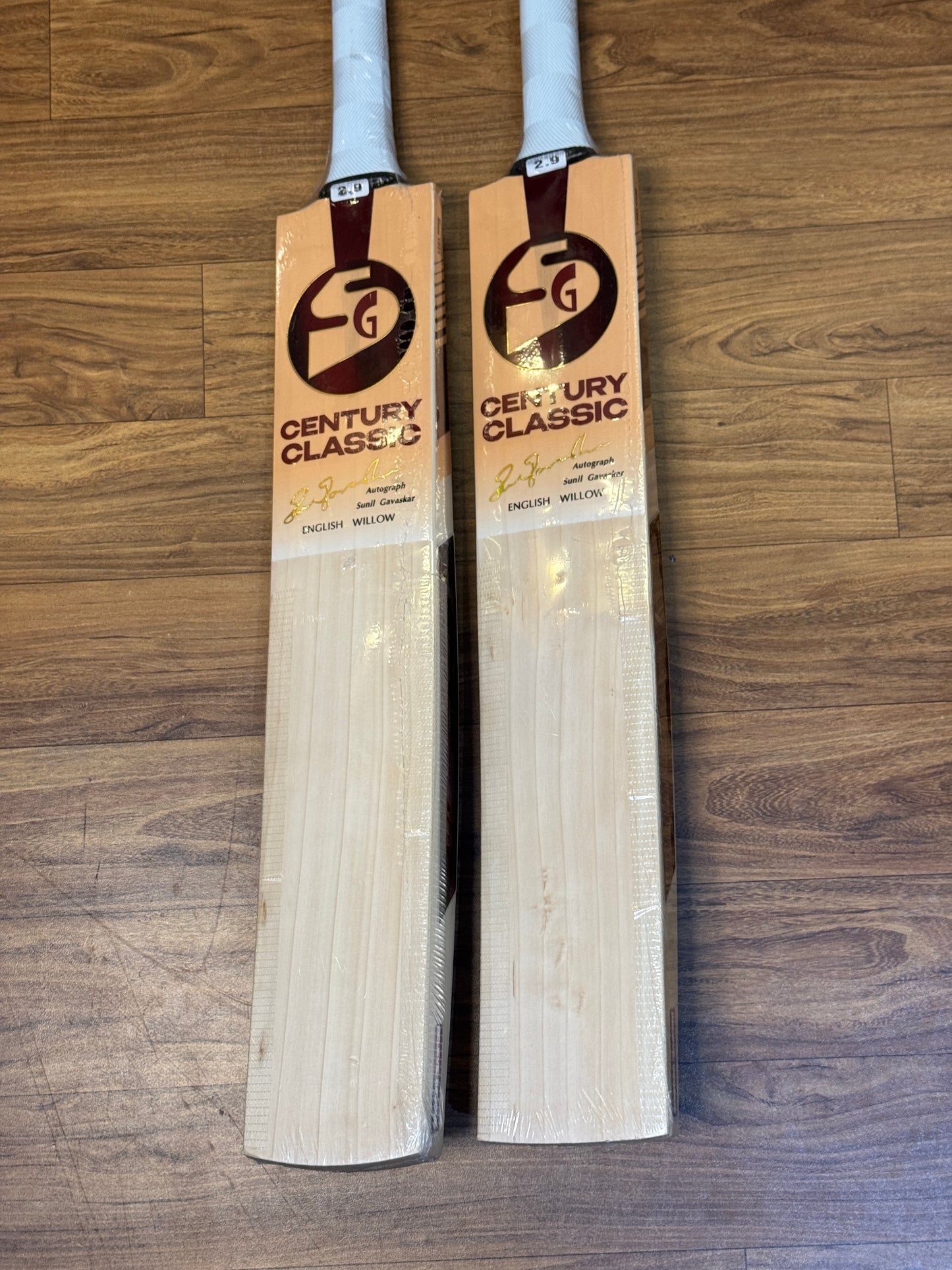SG CENTURY CLASSIC ENGLISH WILLOW CRICKET BAT-SH