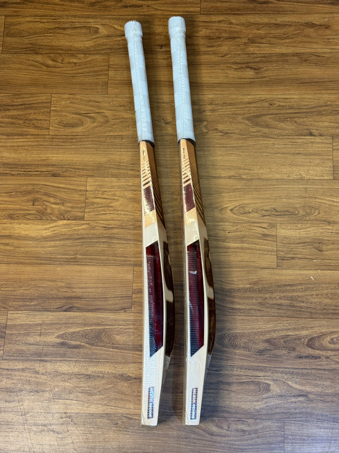 SG CENTURY CLASSIC ENGLISH WILLOW CRICKET BAT-SH